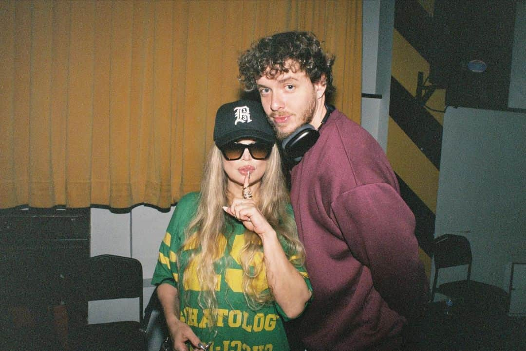 ファーギーさんのインスタグラム写真 - (ファーギーInstagram)「Harlow Hello... @jackharlow」9月9日 6時36分 - fergie