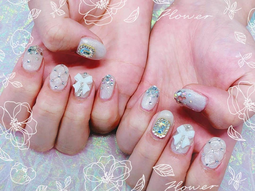 堀内玲さんのインスタグラム写真 - (堀内玲Instagram)「月一の自己満ネイル投稿💅  #ネイル #ねいる #ねいるデザイン  #ジェルネイル #シェルネイル  #ジェルデザイン #サロン  #ネイルサロン #ネイルケア  #ネイルパーツ #ハンドネイル  #ゆめかわいい #ゆめかわいいネイル  #ジェルアート #ジェルネイルデザイン  #アート #お姫様 #プリンセス #量産型 #地雷  #かわいい #かわいい💕 #お気に入り　  #ネイル #ねいる #ねいるデザイン  #ジェルネイル #シェルネイル  #ジェルデザイン #サロン  #ネイルサロン #ネイルケア  #ネイルパーツ #ハンドネイル  #ゆめかわいい #ゆめかわいいネイル  #ジェルアート #ジェルネイルデザイン  #アート #お姫様 #プリンセス #量産型 #地雷 #プリキュア  #かわいい #かわいい💕 #お気に入り」9月9日 15時28分 - horiuchi_rei