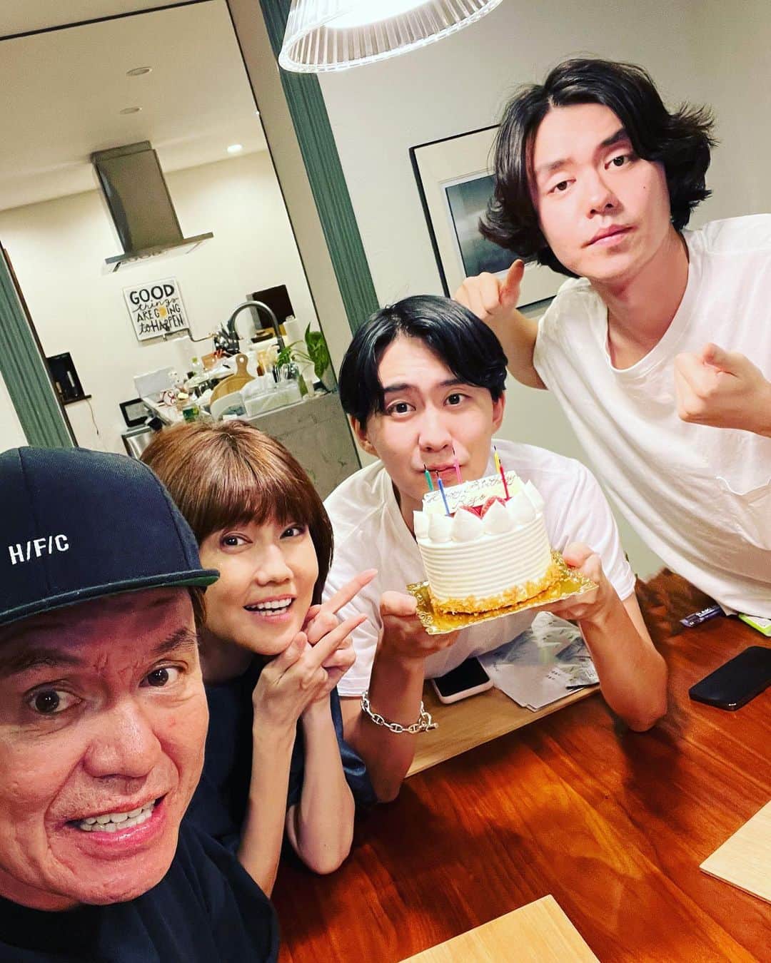 小園凌央さんのインスタグラム写真 - (小園凌央Instagram)「家族がお祝いしてくれました ありがとうございます感謝です  #誕生日」9月9日 20時25分 - ryo_kozono