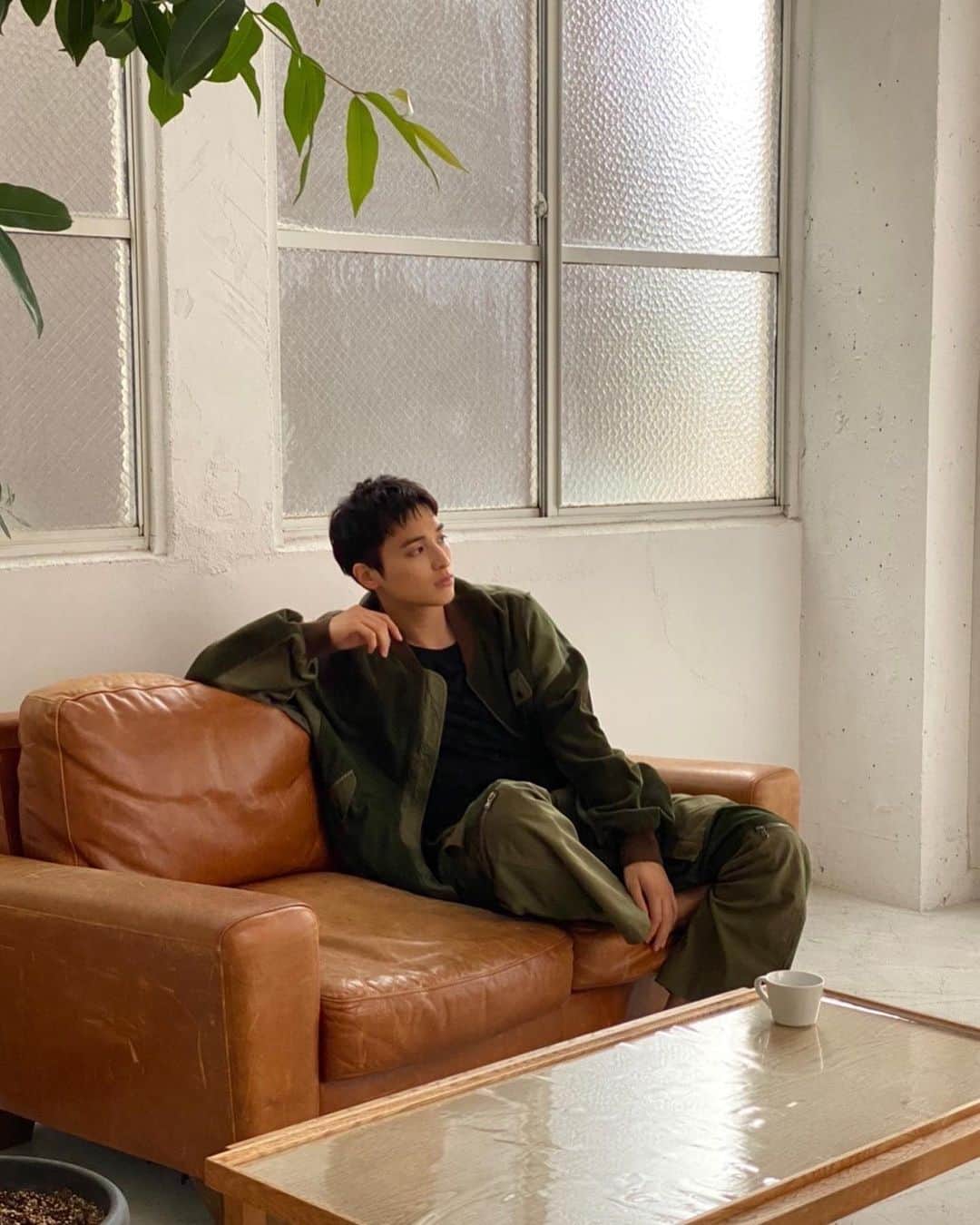 のインスタグラム：「. . 『 InRed 』発売中🕺 . . . #InRed #おうち感 #おうちのせ #一ノ瀬颯」