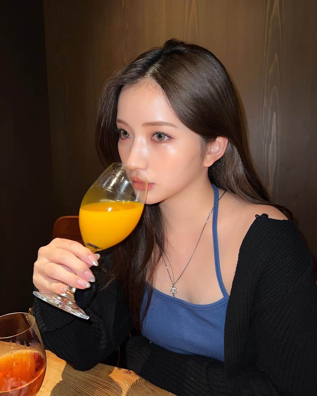南りほのインスタグラム：「みかんジュースすき🍊🍊🍊」