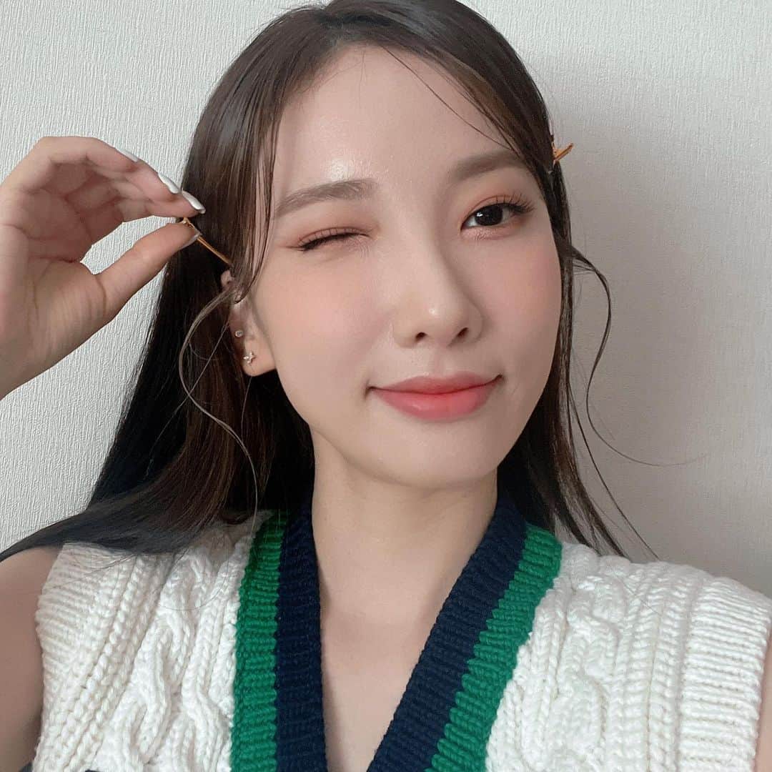のインスタグラム：「🤍」
