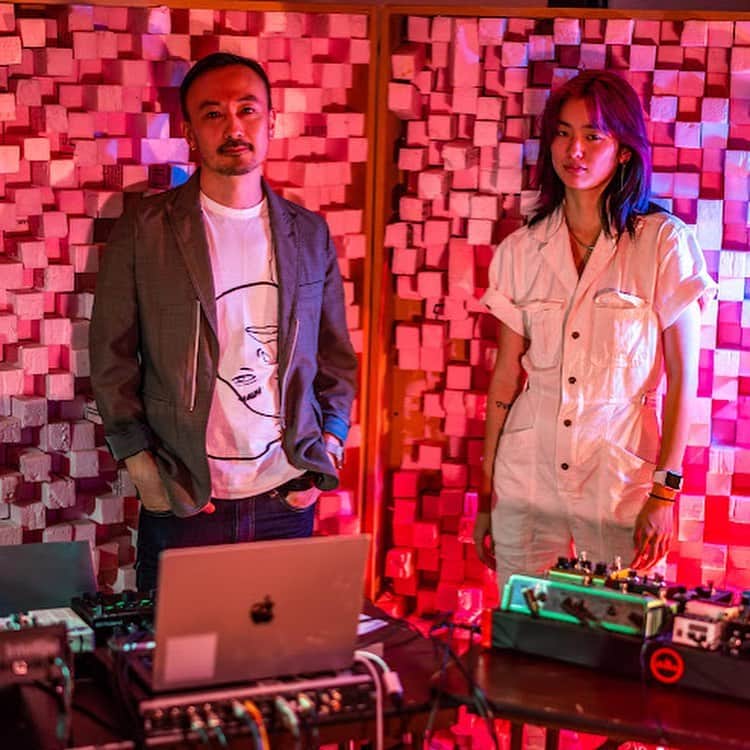 HARUHIのインスタグラム：「To my first @esschicago TQC!  I’ll be playing a duo set with @kiku.hibino for @esschicago TQC online program presented by @sn_signalnoise. Check it out Sept 15th at 7:00PM!  9/15 Sam Prekop Peter Speer Mehve (Kikù Hibino + Haruhi) Milad Mozari  9/22 Marcus Fischer Ana Paula Santana + Kikù Hibino Zander Raymond Al Kolot」