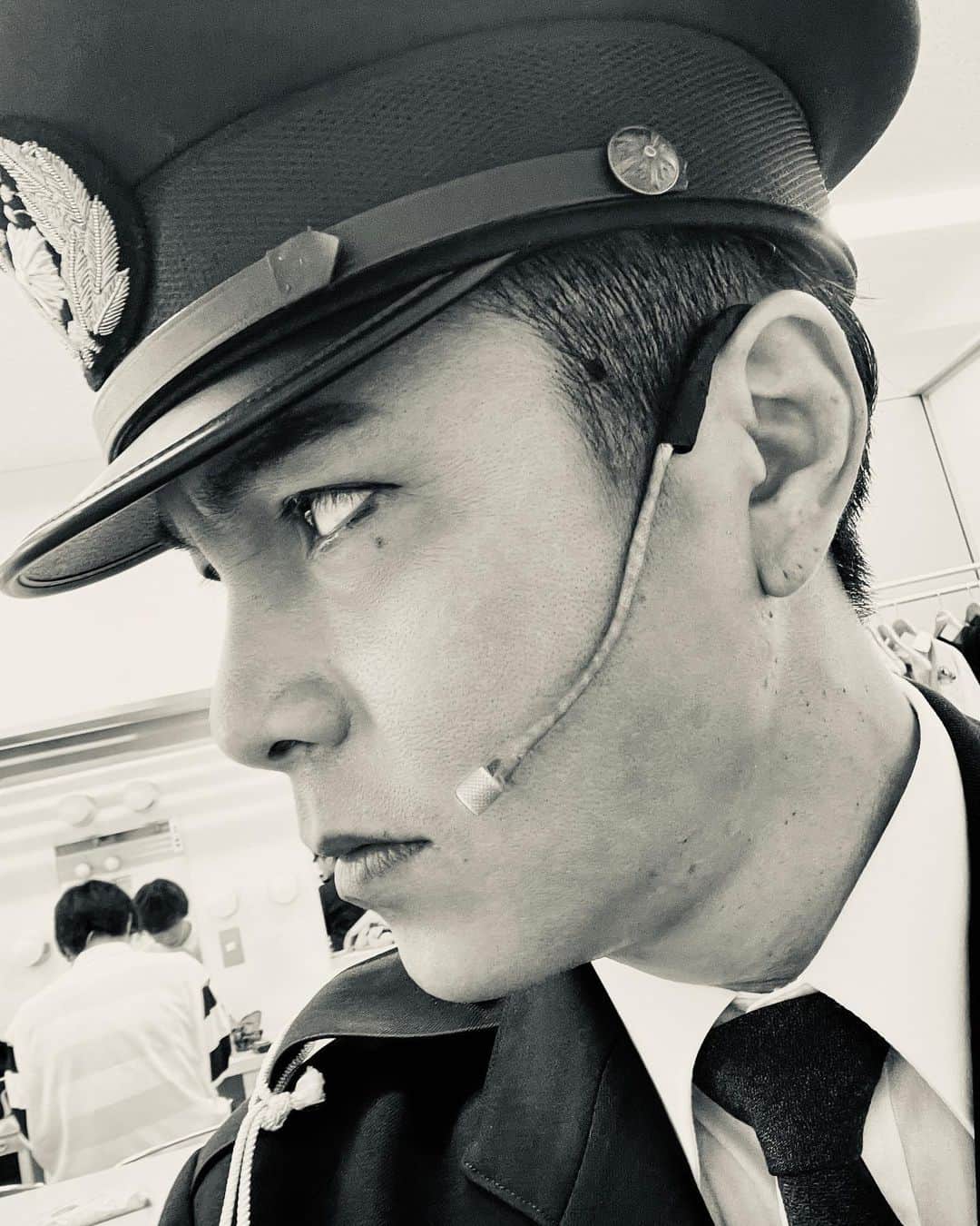 藤重政孝のインスタグラム：「観音崎はじめちゃんです👮 ミュージカル『Dear my パパ』本日もご来場頂きありがとうございました。 明日は千秋楽２公演のライブ配信が決定いたしました！遠方の方もぜひご自宅で本公演をお楽しみください！！ 【配信サイト】 streaming＋　 eplus.jp/musical_dearmy… #パパミュ2022」