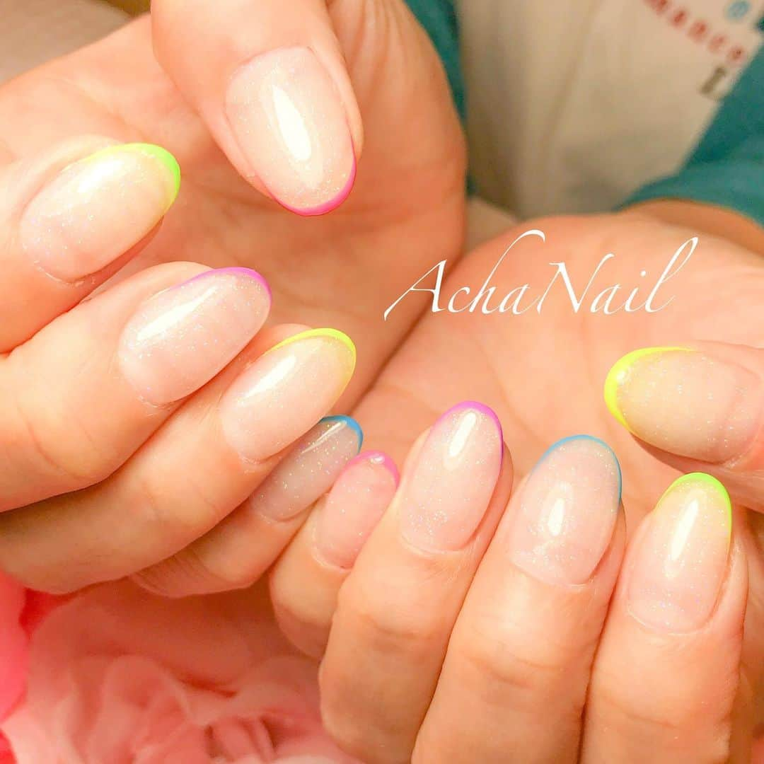 AchaNailのインスタグラム：「カラフルネオンなスキニーフレンチ💙 ⁡ https://ameblo.jp/acha-nail/entry-12761500790.html ⁡ #ネイル #ジェルネイル #フィルイン #フィルイン導入サロン #南池袋 #池袋 #池袋ネイルサロン #ネイルデザイン #ネオンカラー #スキニーフレンチ  #ネオンね #フレンチネイル #クリアネイル #キラキラネイル #locari #Nails #AchaNail #NailStagram #InstaNails #Nailart #JapaneseNailart #NailDesign #Gelnails #kawaii #네일 #日式美甲 #Frenchnails #neonnails #skinnyfrench #clearnails」