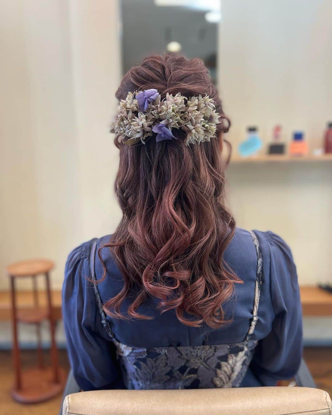みそしるさんのインスタグラム写真 - (みそしるInstagram)「髪型✌️  #ヘアアレンジ #ヘアスタイル #結婚式コーデ」9月10日 12時03分 - misoshiru110