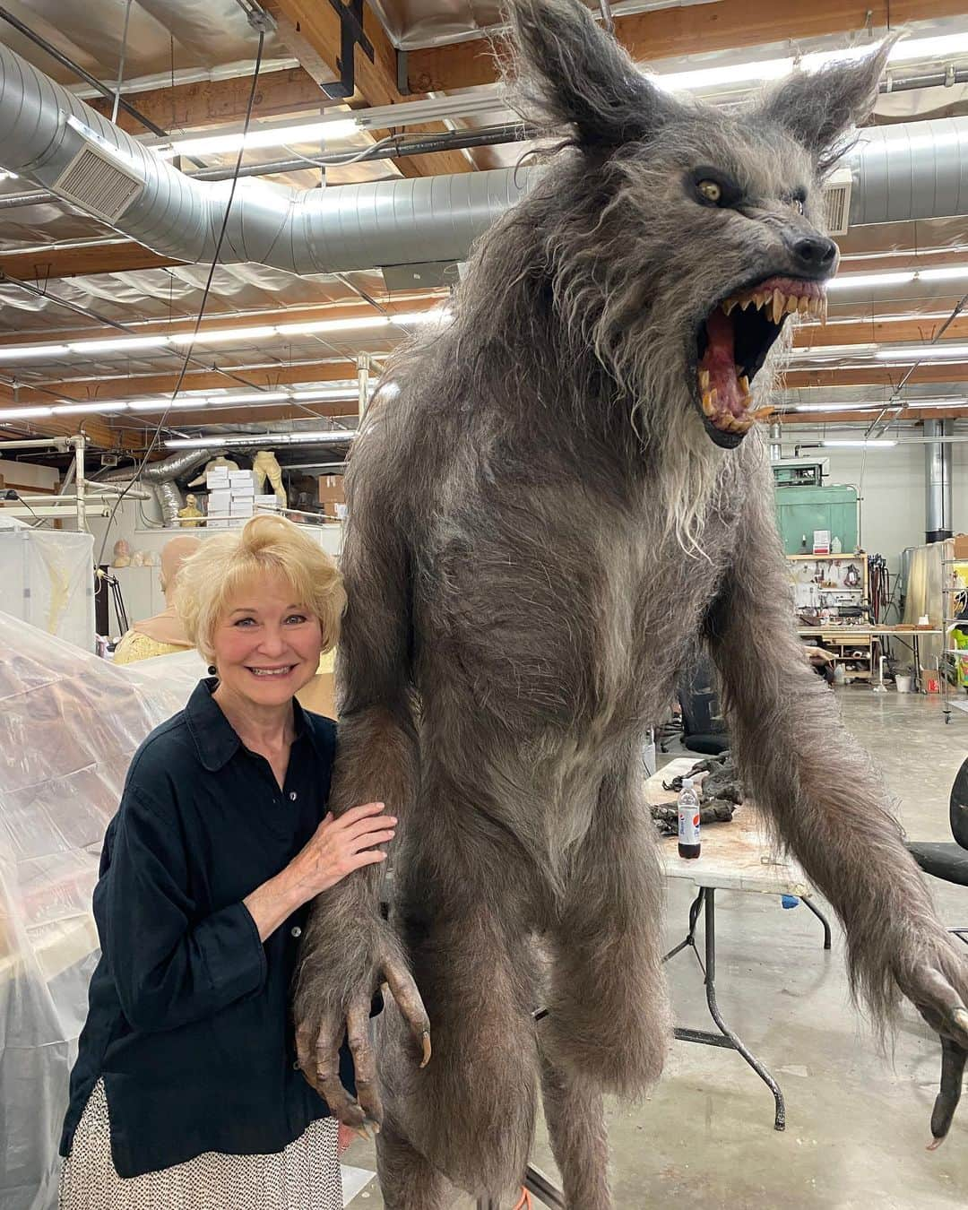 グレゴリー・ニコテロさんのインスタグラム写真 - (グレゴリー・ニコテロInstagram)「Had a friend pop by the shop and see our restoration of the original werewolf rod puppet created by Rob Bottin for THE HOWLING!  This has always been one of the most revered creations in horror cinema so getting the chance to restore it with the help of @norman_cabrera_monsters @tomspinadesigns @beth_amber_hathaway @alexdiaz4121 @jeff_himmel Kathy Sulley, Caleb Schneider, Debra Galvez and others at KNB was an honor (especially after how well received our JAWS shark restoration has been on display at the Academy Museum in LA). So who better to inspect it than the one and only @thedeewallace an absolutely amazing woman and friend.  Those of you who saw THAT photo back in Cinefantastique magazine and watched this film know the impact it had on a legion of up and comers.  I’m very proud of this project and what it represents to so many of us!!! #thehowling #rodpuppet #joedante」9月10日 7時41分 - gnicotero