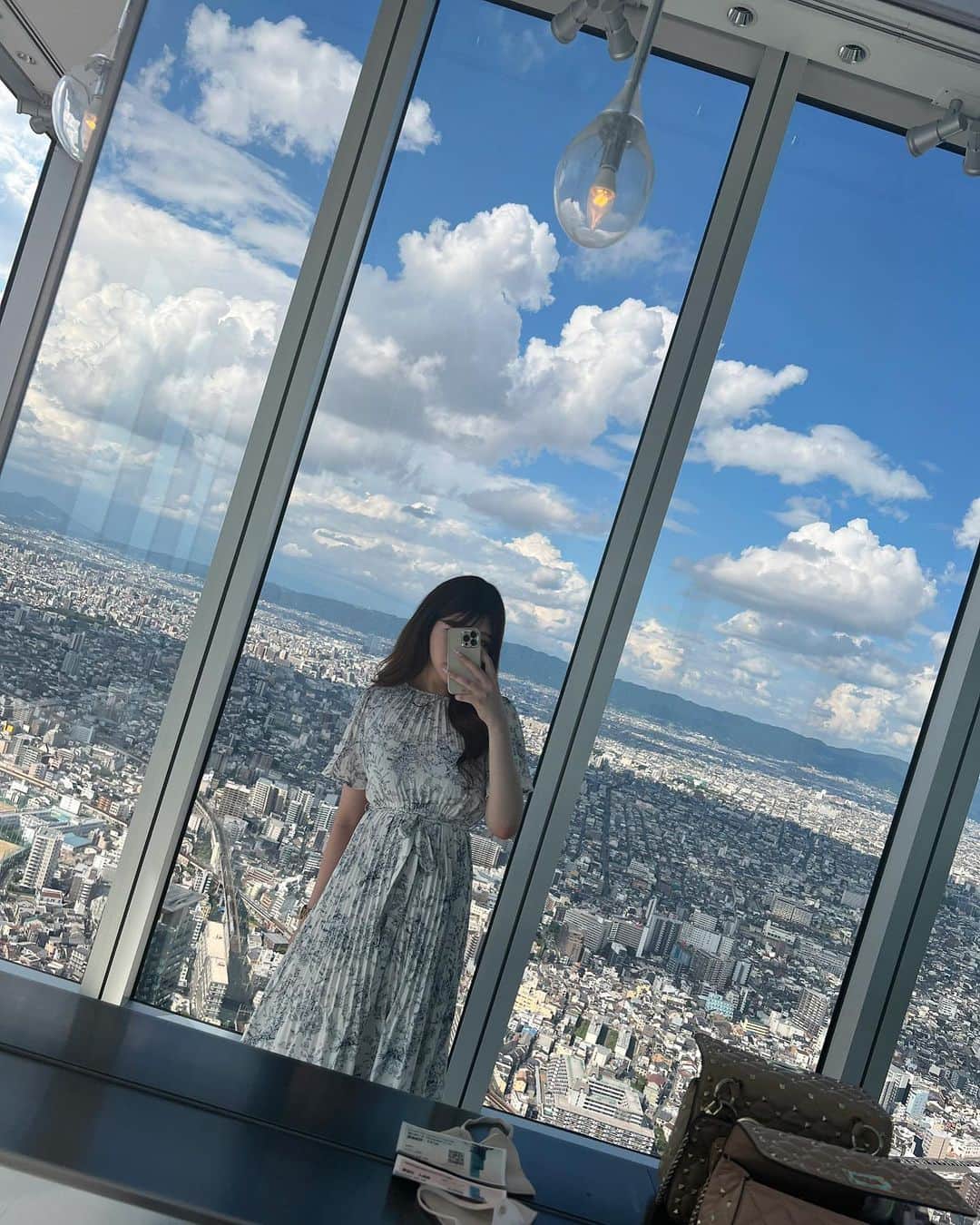 一条ラムのインスタグラム：「. . ノーマルカメラでこれは神🫶🤎🤎 さすがiPhone13Pro🧸🧡 . #あべのハルカス #大阪 #あべのハルカス展望台 #インスタ映えスポット #follow #followforfollowback」