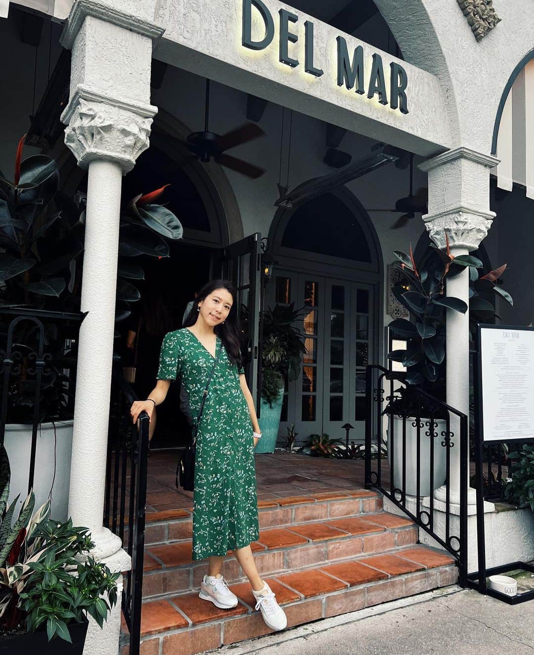 村元哉中のインスタグラム：「Hands down one of the best restaurants in Naples ❤️ #Naples #Florida」