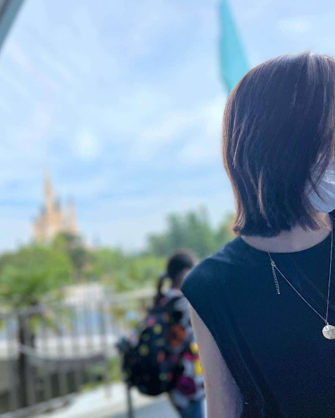 Mameのインスタグラム：「夏の思い出🏝  #東京ディズニーランド」