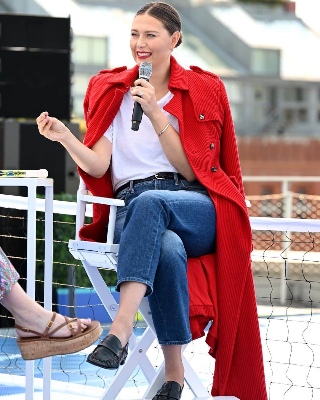 マリア・シャラポワのインスタグラム：「Nothing like a great over coat on a 100 degree day 🤪 TY @nyfw & @springstudios for hosting the inaugural Glam Slam ✨✨✨  Photos by @gettyimages/Bryan Bedder」