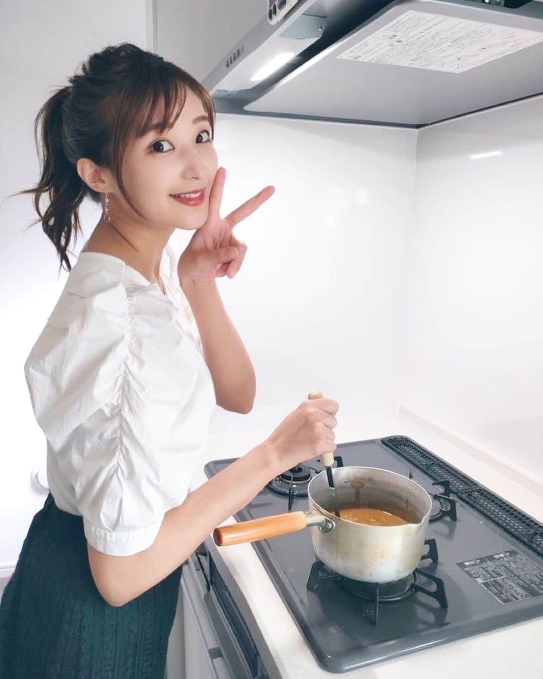 ミクのインスタグラム：「. . 「恋愛マルシェ」 チュートリアル 徳井さん脚本「タイミング」 出演させていただきました。 このタイミングは大変だねwww  BSフジオンデマンドで 後1週間見れるのでぜひ💓☺️」
