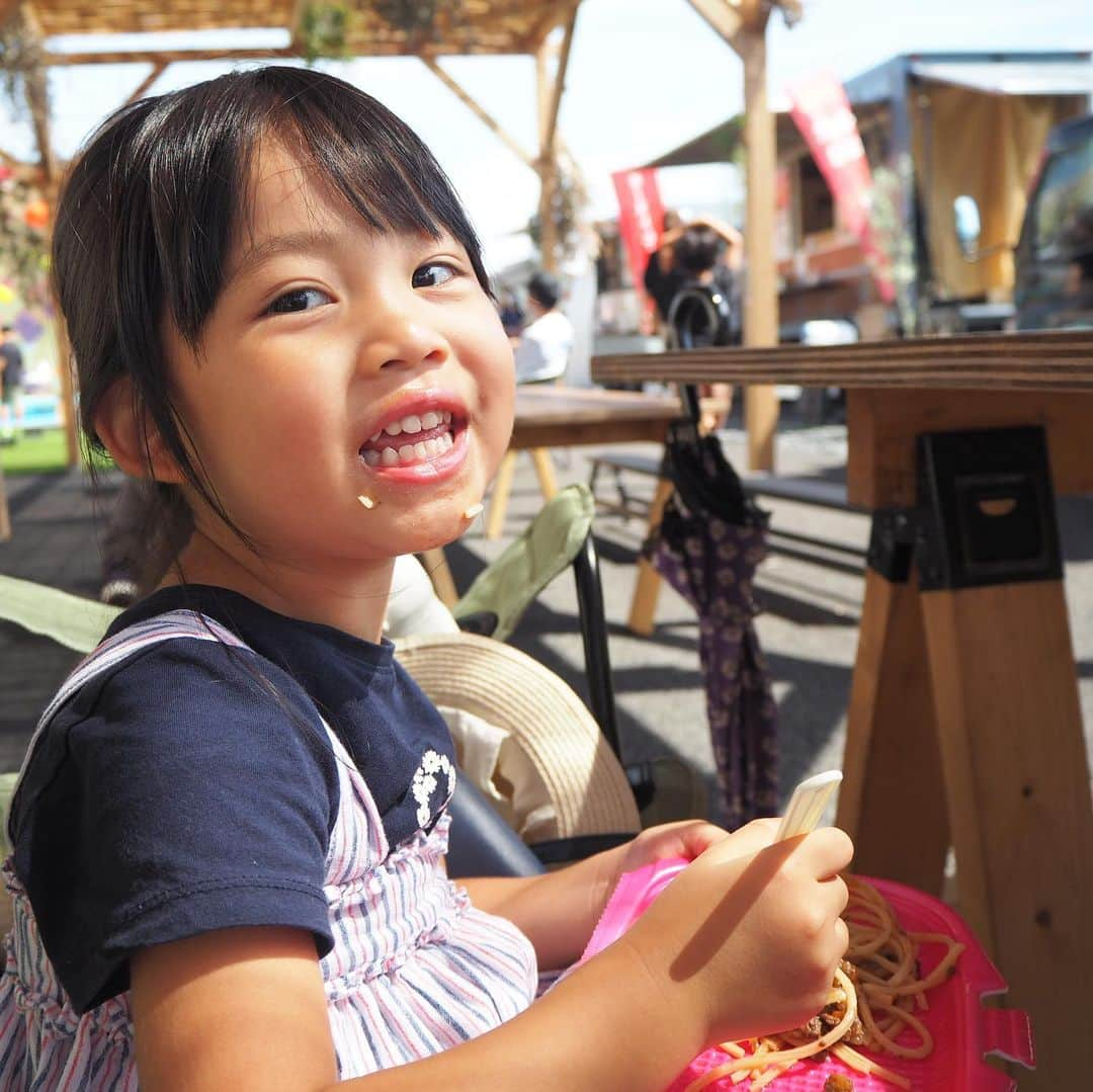 小川あゆ美さんのインスタグラム写真 - (小川あゆ美Instagram)「はるばるパスタが食べたくて栃木まで。やっぱり美味しい♡  久々にボーッとできて良き☺︎ ノンアルビールでいいから、子どもが遊んでいるのを眺めていられるようになりたい😇  #ブーカもりやま #ご馳走様でした #ボロネーゼ #めんどくさくて #写真はiPhone ばっかり #重いけど #どーでも良い写真こそ #一眼レフで撮りたい と思った #今日この頃 #lapatina」9月11日 14時12分 - ayumi_2192