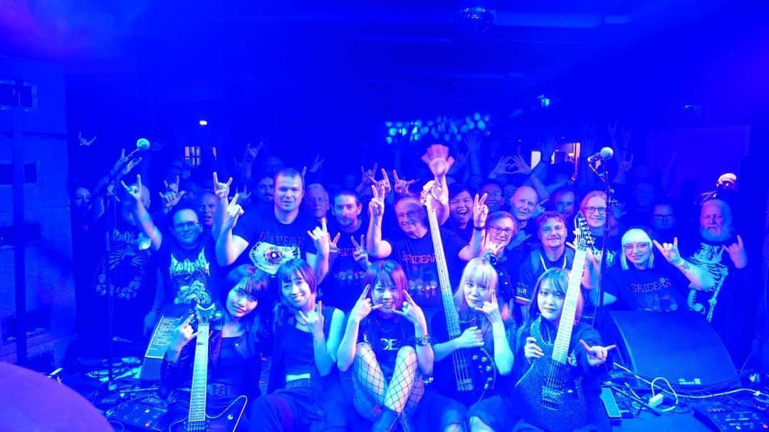 BRIDEARのインスタグラム：「Thank you London! Boston music room  Decide to Survive Tour  #BRIDEAR #decidetosurvivetour2022  #band #girlsband #live #london #bostonmusicroom  #heavymetal #hardrock  #metal #japanese #japanesegirl  #music #musician #ガールズバンド #ヨーロッパツアー」
