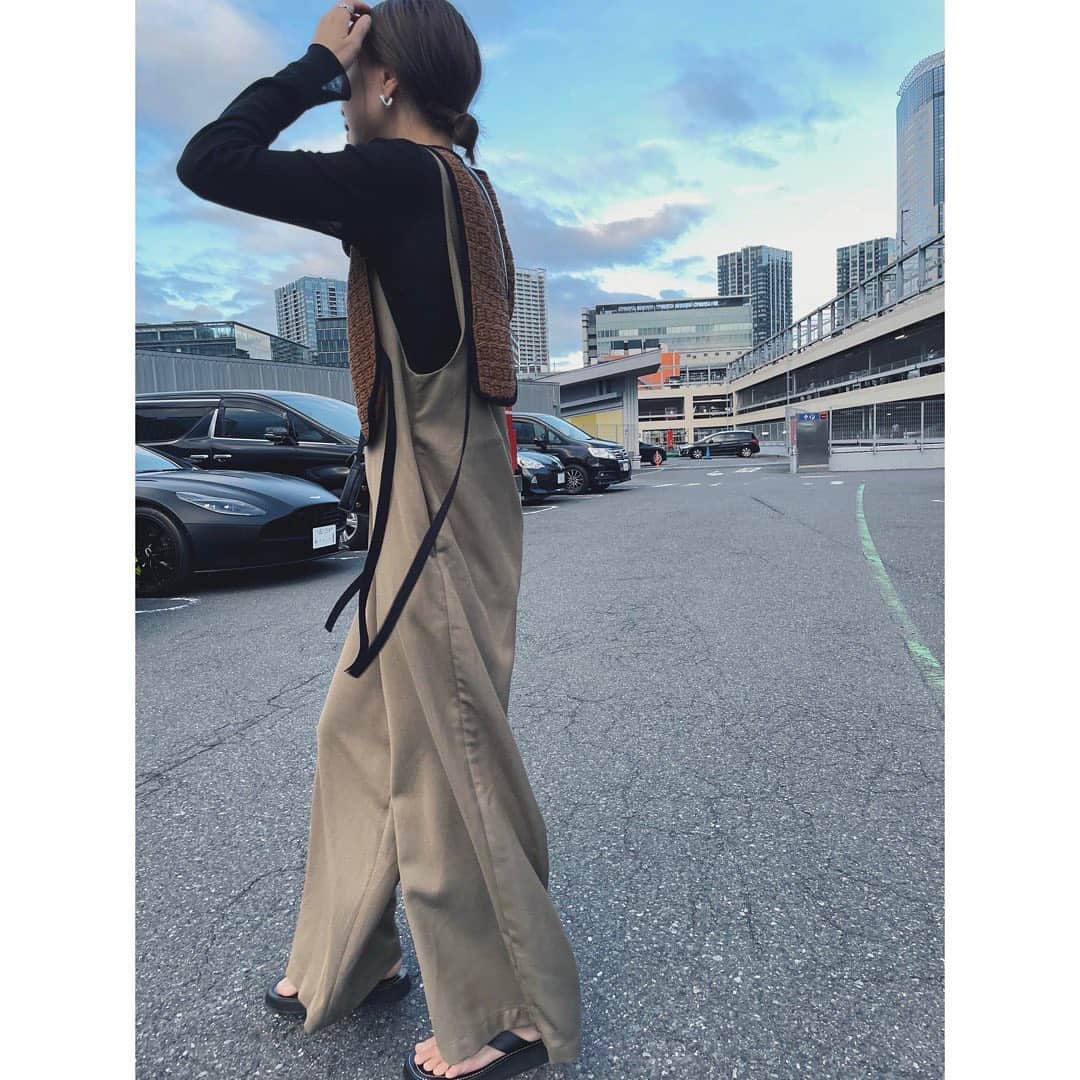 野尻美穂のインスタグラム：「異素材の組み合わせが楽しくなる季節🍂 久しぶりの豊洲！」
