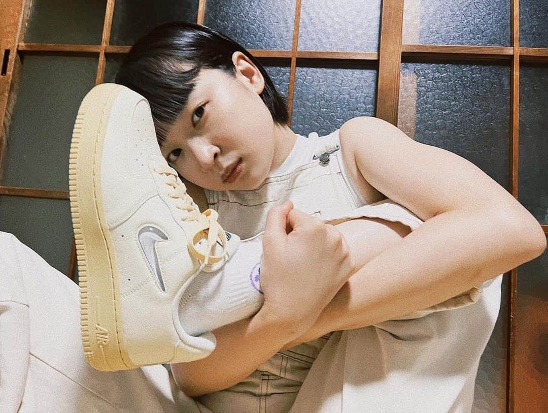 まるいるい（たまゆら学園）さんのインスタグラム写真 - (まるいるい（たまゆら学園）Instagram)「ㅤㅤㅤㅤㅤㅤㅤㅤㅤㅤㅤㅤㅤ カッコ良いスニーカーを頂いたのら✌︎ @nike @atmospink_dance_official  #nike #nikeshoes #airforce1 #wmns  #atomospink #唇にイ草付いてる」9月11日 19時41分 - rui_tontokoton