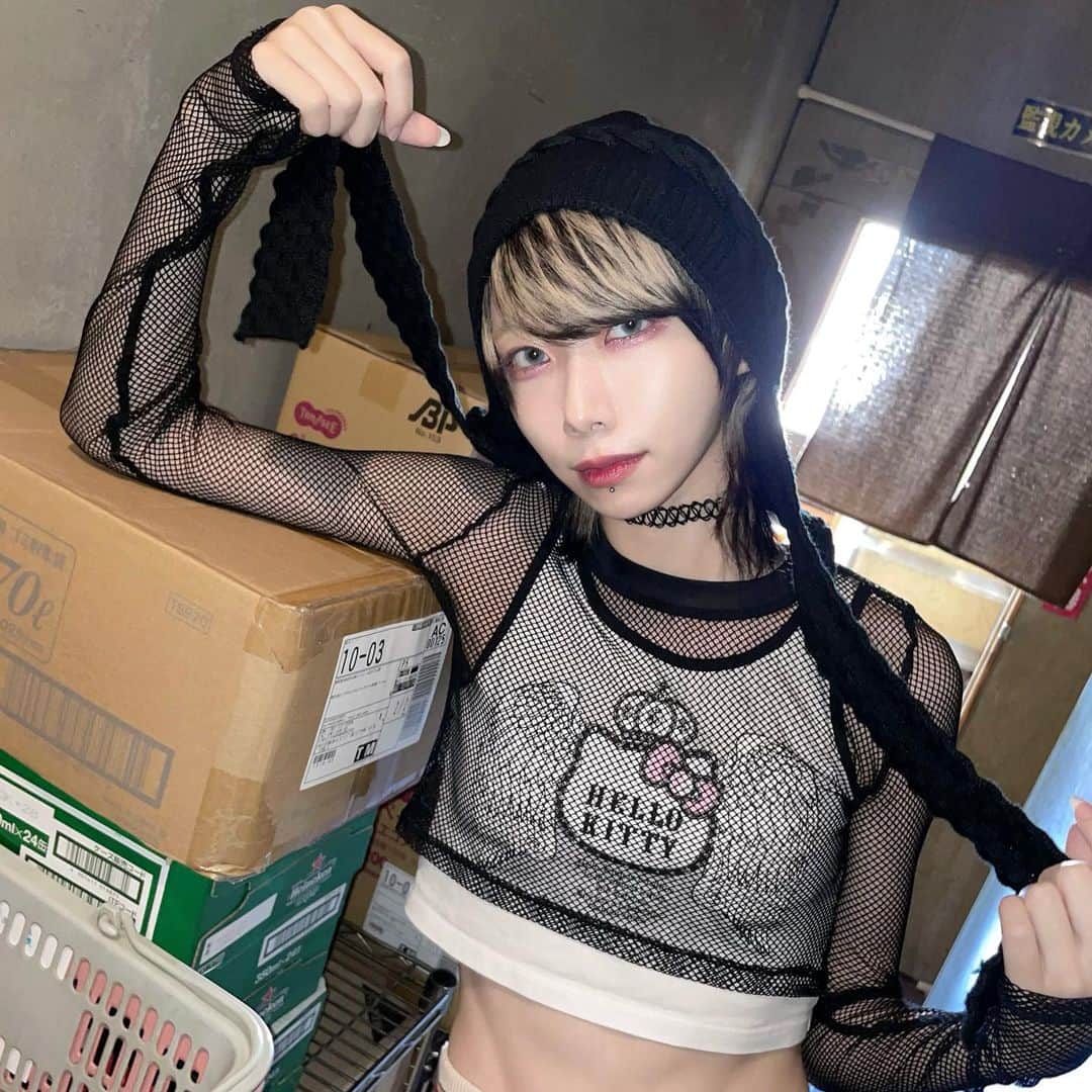 コショージメグミさんのインスタグラム写真 - (コショージメグミInstagram)「❤︎🫶🏻♡」9月11日 21時50分 - coshotaaaan