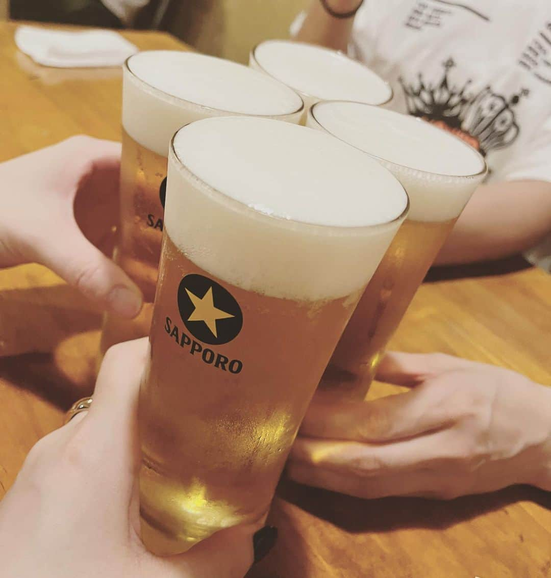 佐藤梨菜のインスタグラム：「北海道最後の夜🍻」