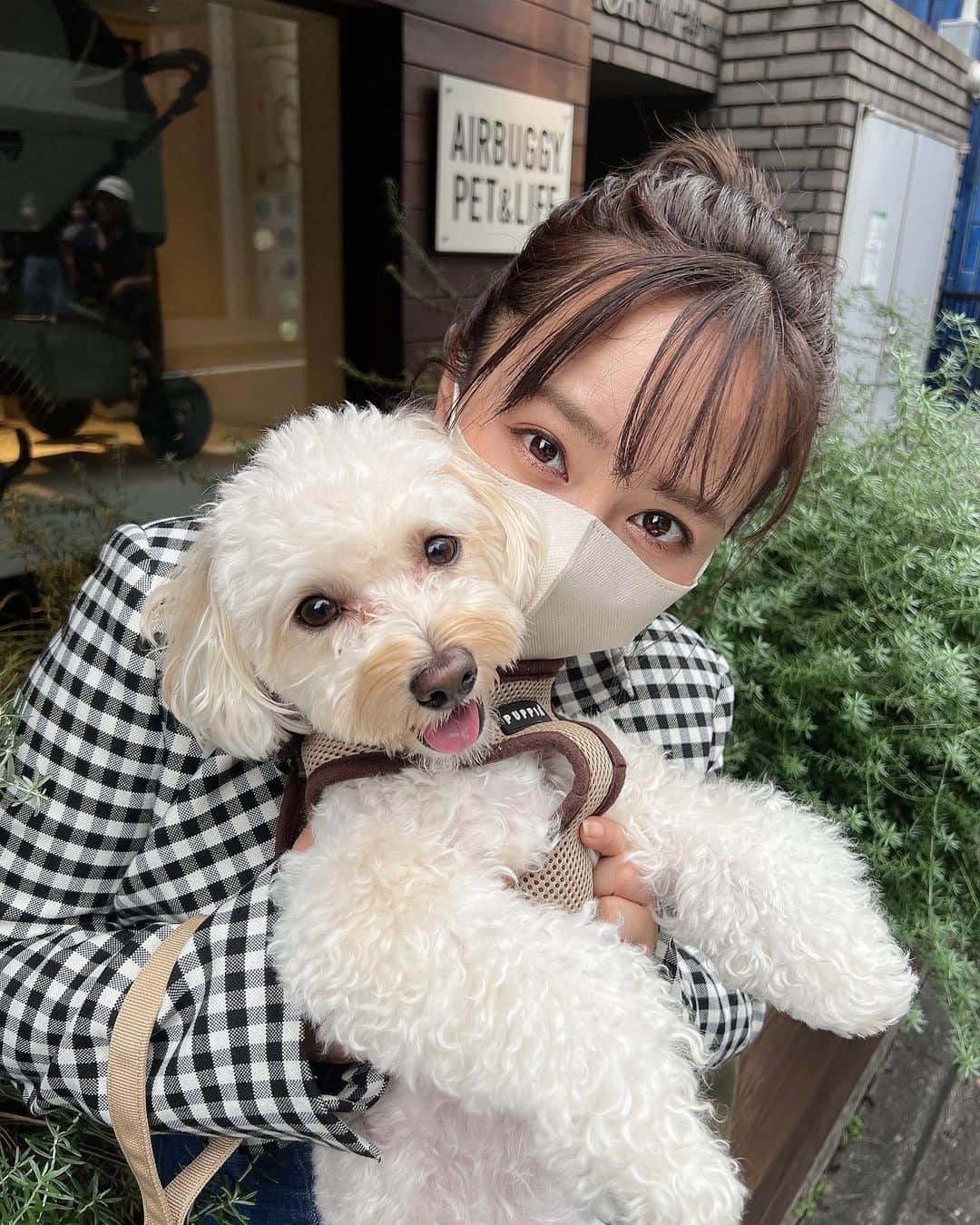 山田菜々のインスタグラム：「なんとかこまちのベストショット抑えました☺️🫶笑 だいたいは2枚目とか3枚目です😭💦  日曜日が終わっちゃうな〜🥺」