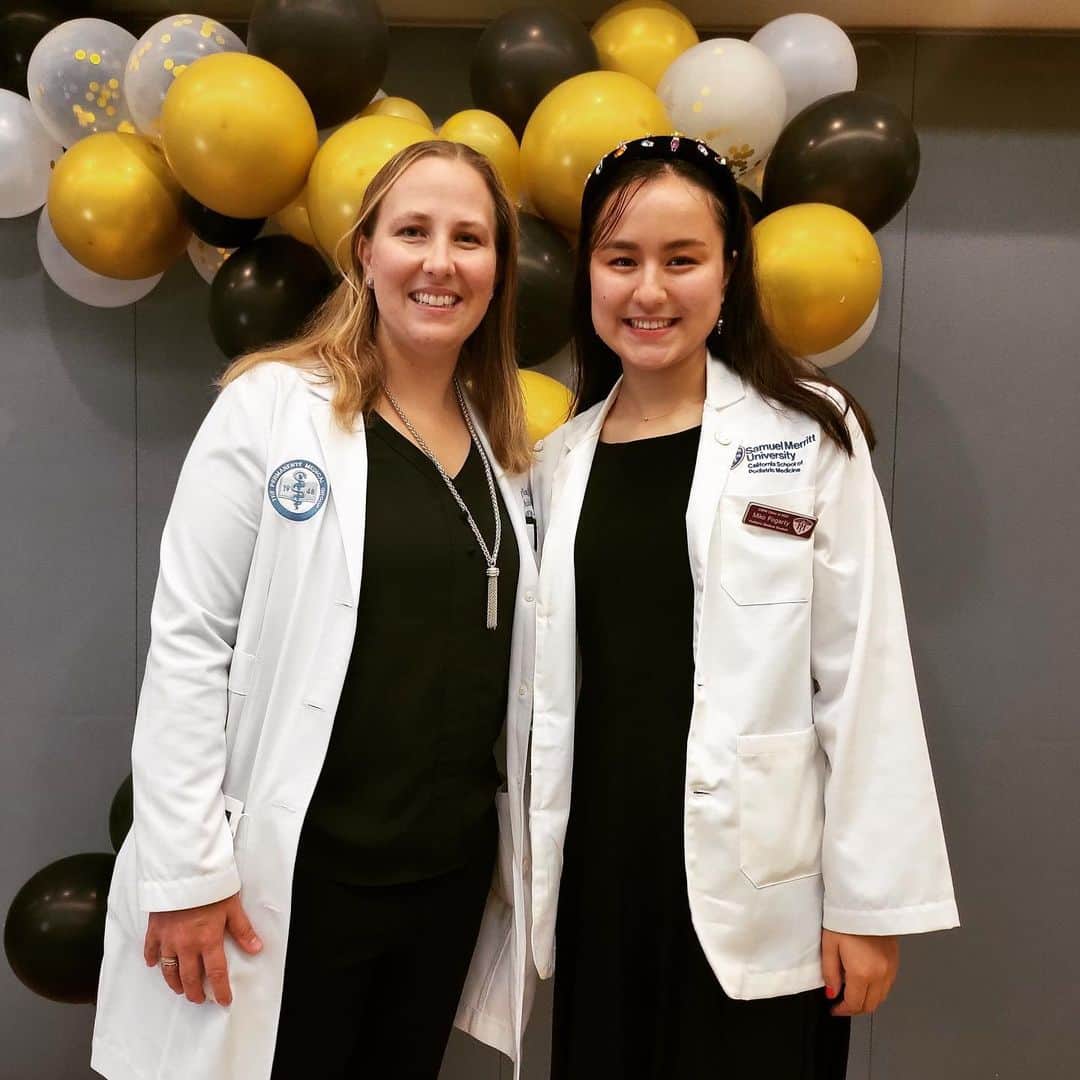 ミコ・フォガティさんのインスタグラム写真 - (ミコ・フォガティInstagram)「Added a new piece to my wardrobe 🥼 It is an honor to be receiving my white coat but also a reminder of all the hard work ahead. I hope to become a confident, respectful, knowledgeable, and empathetic doctor. 🤍This event was extra special as I was able to address the audience and faculty on behalf of my class as the Class President. Thank you to everyone for all your continued support throughout my journey! ❤️🩺⚕️👩🏻‍⚕️🩻」9月12日 6時09分 - mikofogarty
