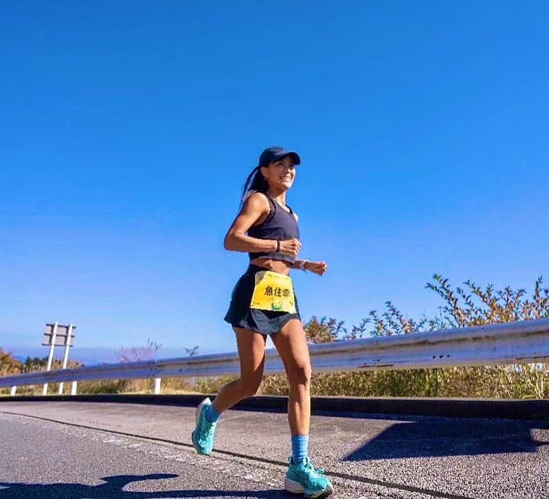 さーたんのインスタグラム：「* * * 去年奇跡的に優勝した激坂最速王決定戦⛰🏃‍♀️☀️ 今年もゲストとして走らせていただきます‼️ * 箱根ターンパイクを 13.5kmひたすら登ってひたすら下る🥵 ピストンの部一緒に走りませんか⁉️☀️ 出る方教えてね💞💞💞 * 目標は去年のタイム更新と優勝😆✊ 2連覇目指して頑張ります🥇 * * * #激坂最速王決定戦 #激坂最速王決定戦2022 #激坂 #マラソン #ランニング #ラン #箱根 #ターンパイク #箱根ターンパイク」