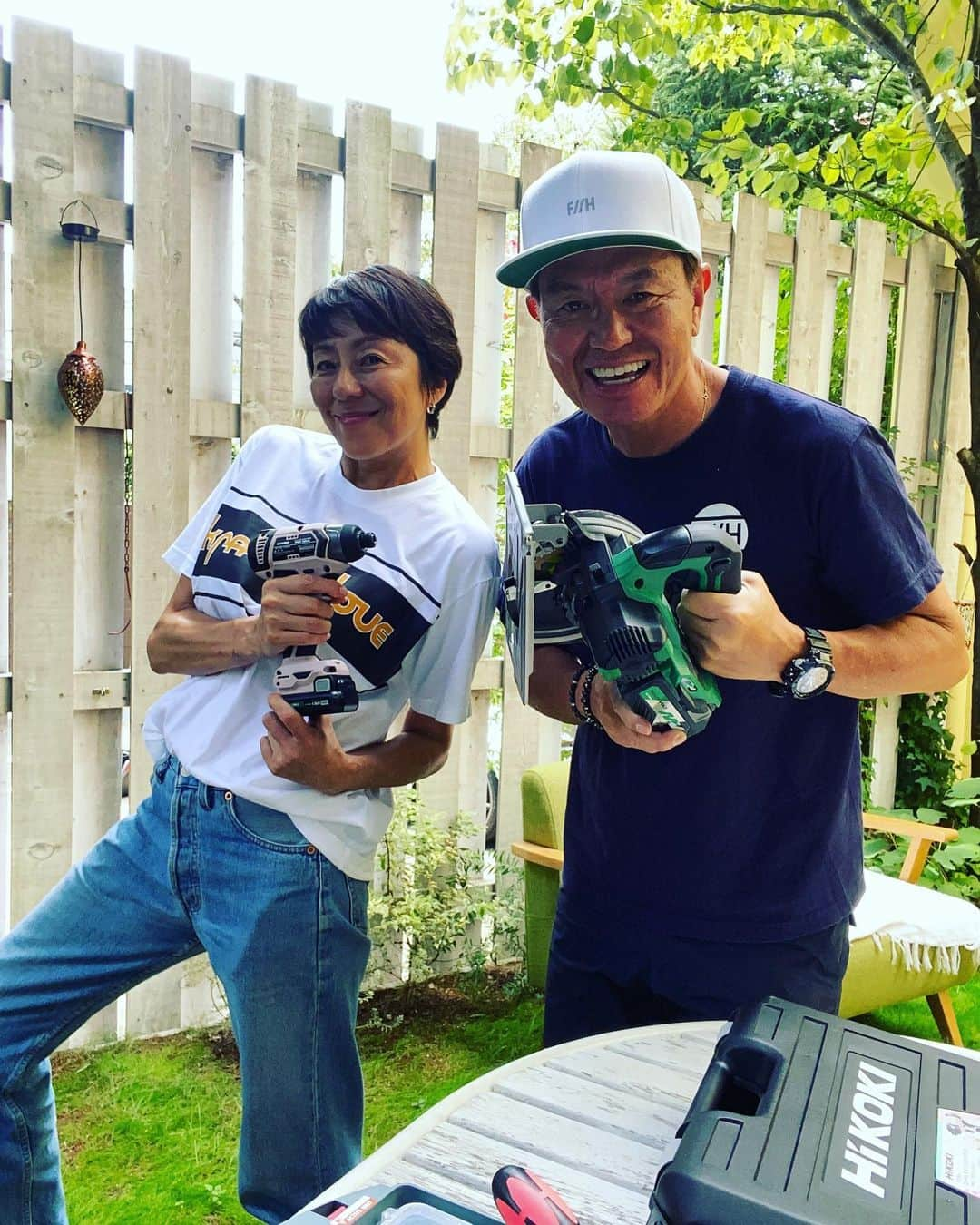 RIKACOさんのインスタグラム写真 - (RIKACOInstagram)「. ＤＩＹ師匠が道具持って来ました〜 基本の　き  を伝授して頂きました😆 いきなり道具持って来るんですから流石師匠です　😂 #diy女子  #なりたい願望 #師匠　@hiromi515_official  近日中にYouTube👍」9月12日 13時58分 - rikaco_official