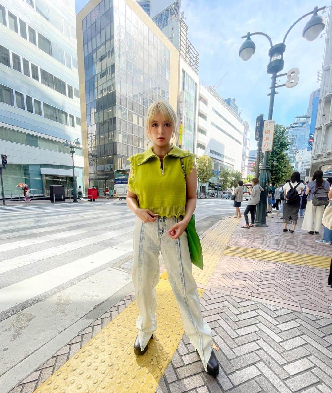 星美りかのインスタグラム：「エアドロで変な画像飛んできた🙂！  #fashion #instafashion #style #styleinspo #shoppingspree #ootd #outfitoftheday  #whatiwore #vintage #fashionblogger #fashionista #mensfashion #womensfashion #fashionable #fashiondiaries #shoppingaddict  #outfitpost #trending #lookbook #lookgoodfeelgood #jouetieコーデ #jouetie_ootd #jouetie」