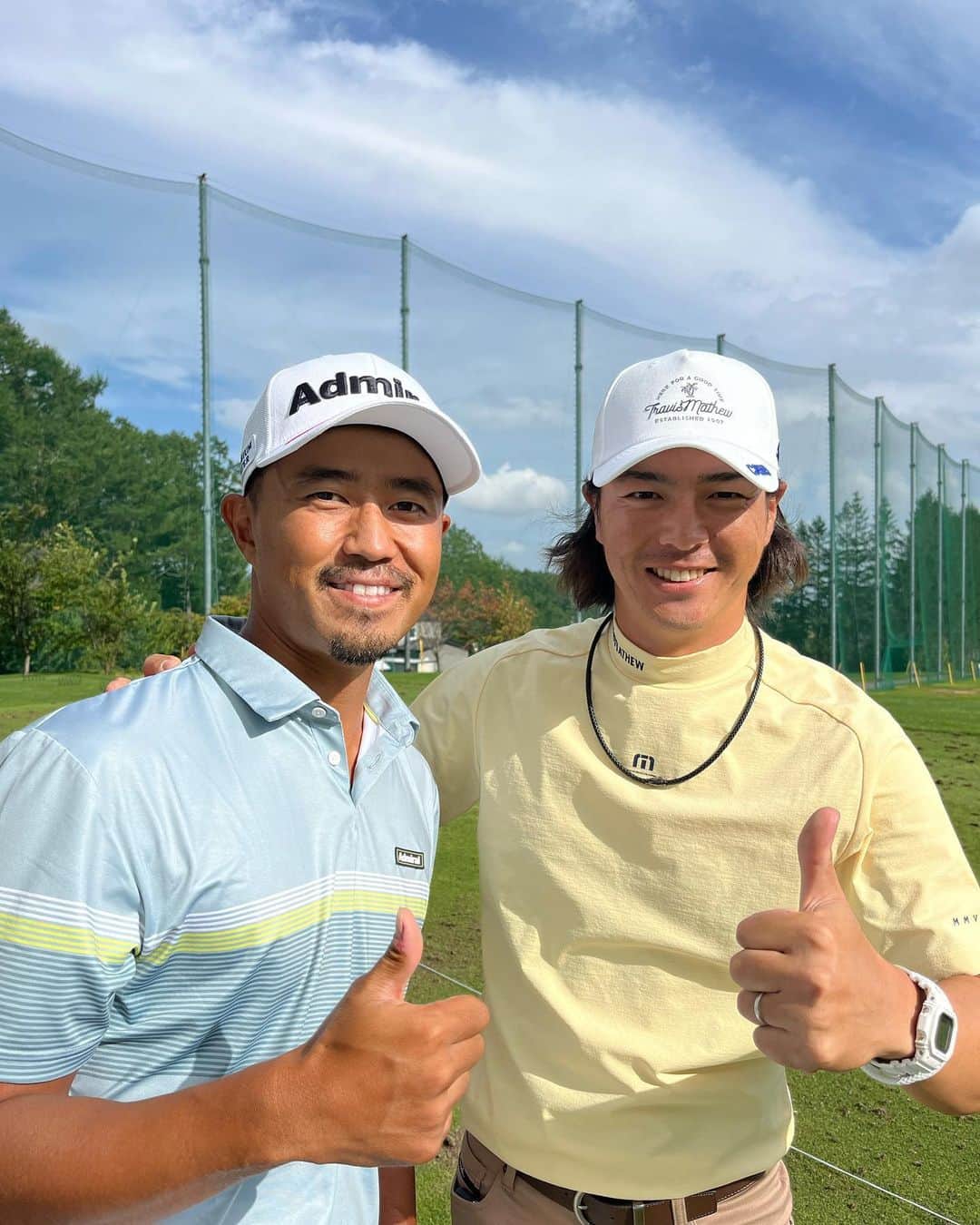 小平智のインスタグラム：「久しぶりの石川遼⛳️ アメリカの話で盛り上がった😊 遼の体がデカくなっててビックリ😳俺も負けられね〜💪 #ANAオープン #日本 #ゴルフ #試合 #石川遼 #小平智」