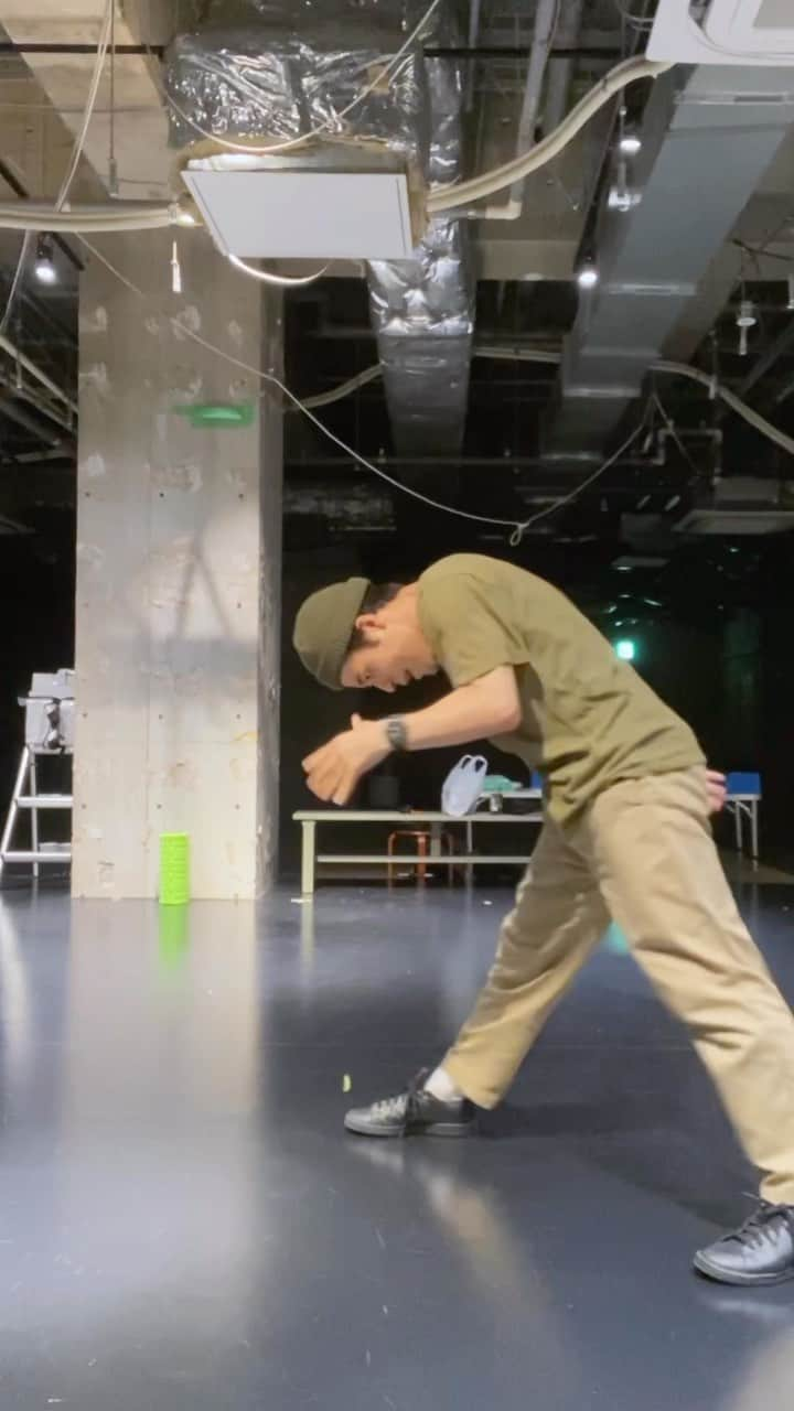 FISHBOYのインスタグラム：「久々！ 腰も落ち着いたので、、、 踊っていきます☺ ダンス最高〜  #dance #popping #september」