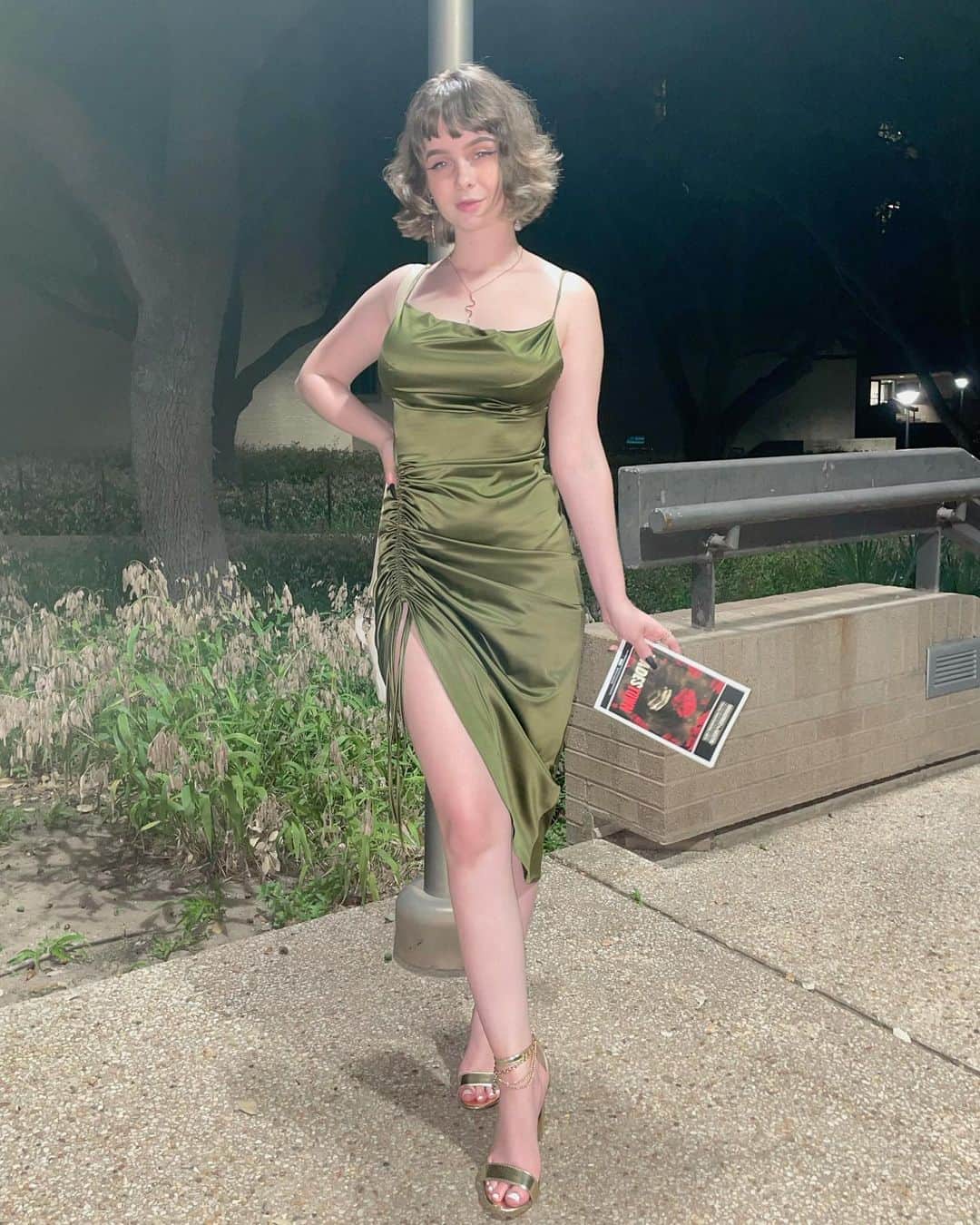 レベッカのインスタグラム：「Saw Hadestown ♥️ it was amazing #hadestown #hadestowntour #hadestownaustin」