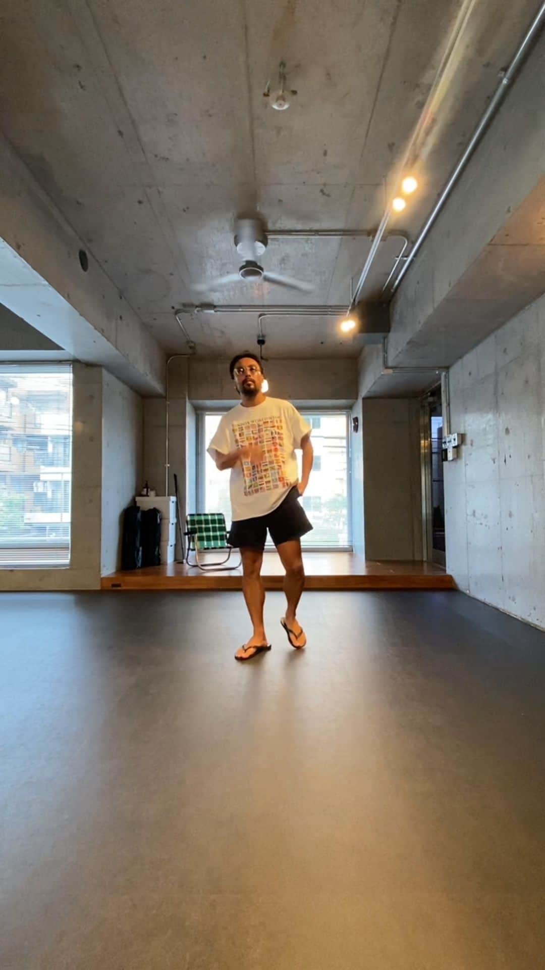 PURIのインスタグラム：「#ビーサンjuicyチャレンジ」