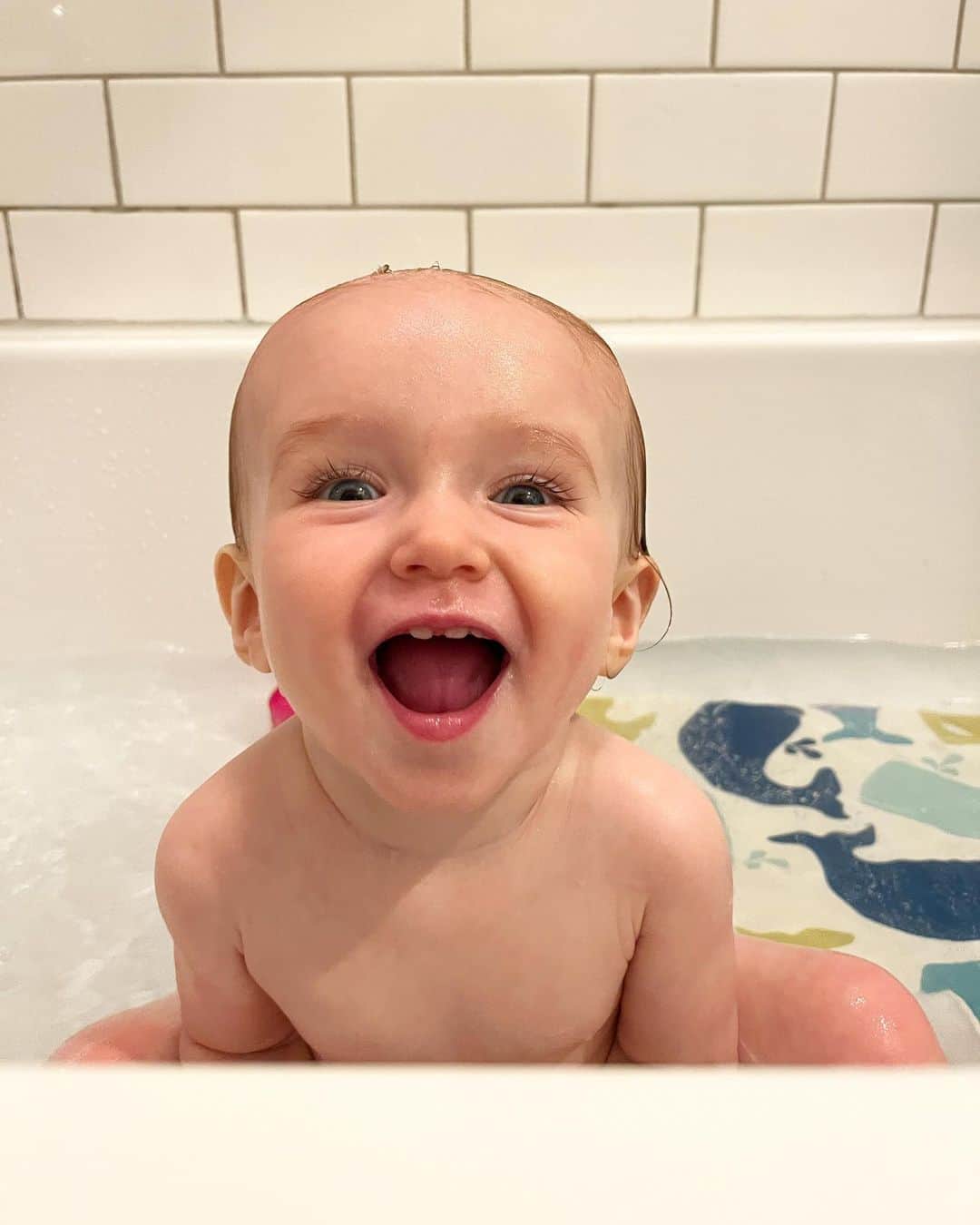 ブルック・パンケーキのインスタグラム：「Our sweet peanut is ONE!! You shine the biggest light and bring such joy into our lives!   I’ll love you forever, I’ll like you for always. As long as I’m living, my baby you’ll be.”」