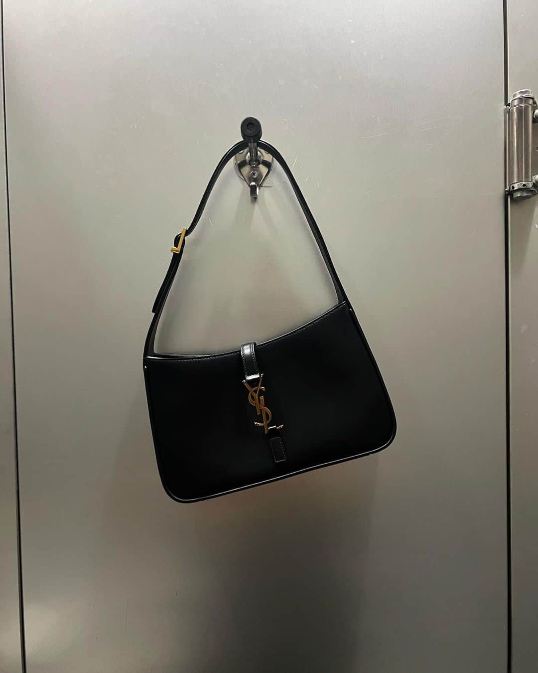 大屋夏南のインスタグラム：「Cutie🖤 やっぱり好き🦋」