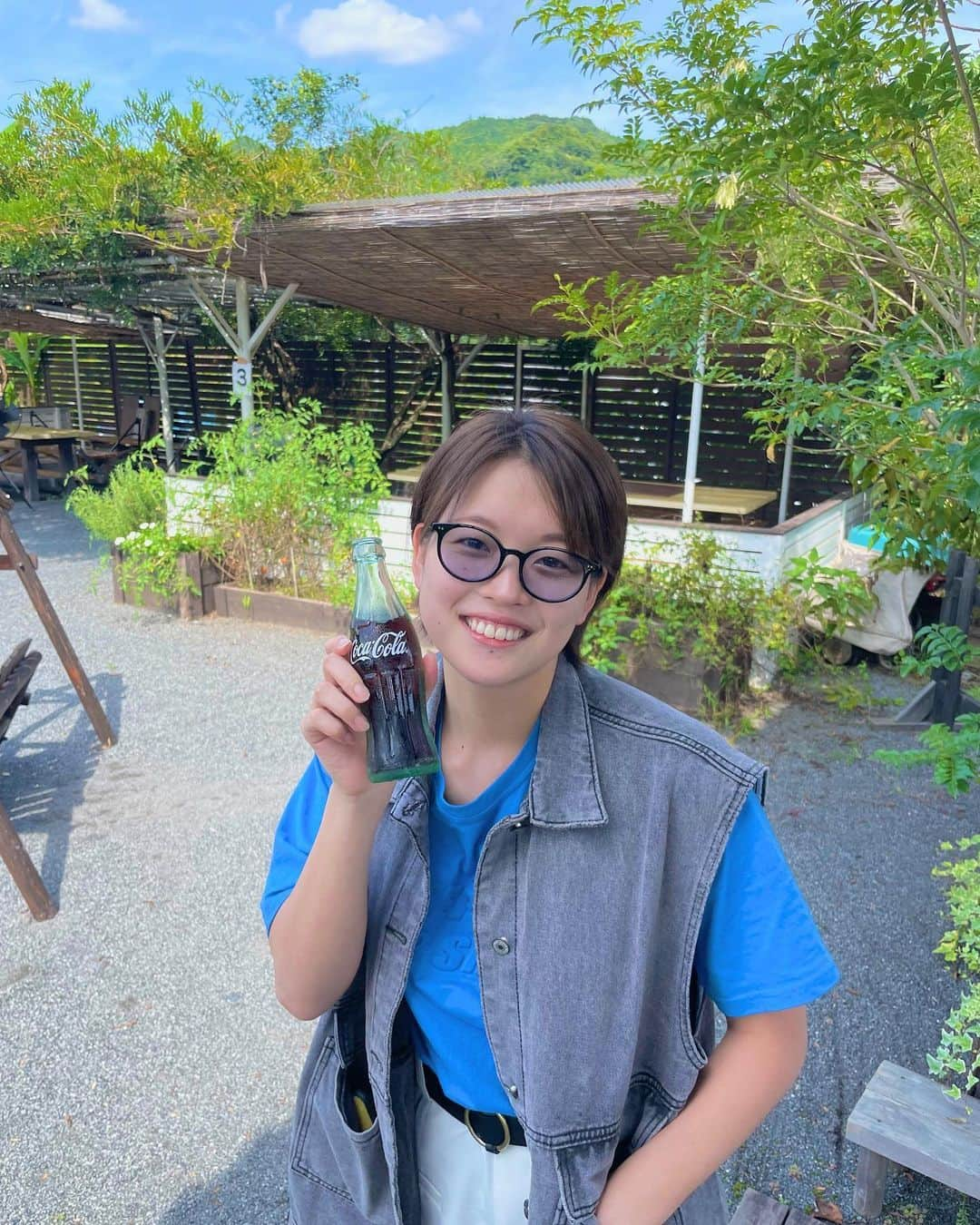 持田早智さんのインスタグラム写真 - (持田早智Instagram)「. 🤍💙💚 . 夏服着れなくなるのは寂しいね #夏コーデ#メンズライクコーデ #ストリート女子」9月12日 22時45分 - sachi.mochi0719