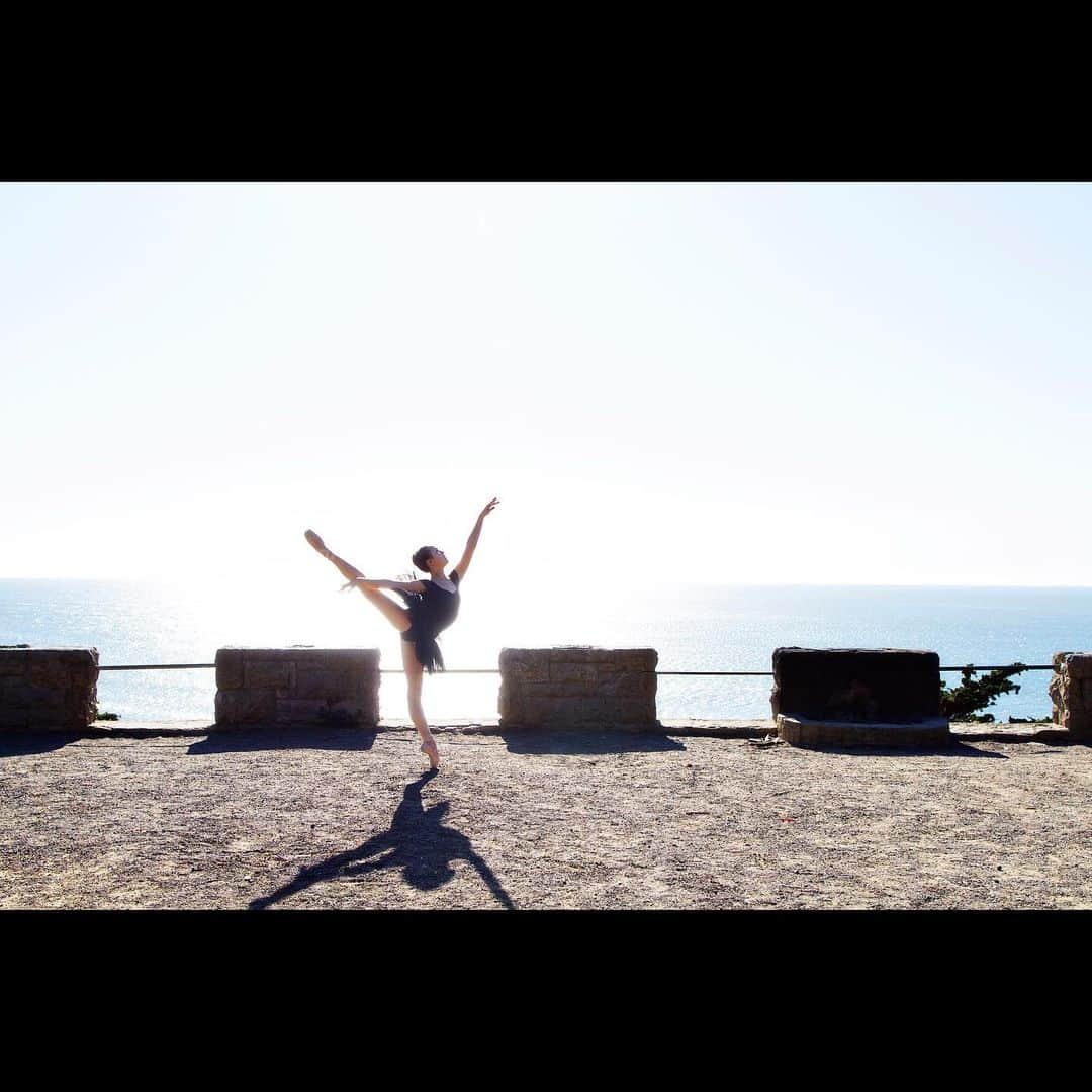 ミコ・フォガティさんのインスタグラム写真 - (ミコ・フォガティInstagram)「“Hidden Worlds” Photo 1 featuring @mikofogarty - #Dance #Ballet #Ballerina #arabesque #mikofogarty #BalletPhoto #DancePhoto #DancePhotography #Art」9月12日 23時08分 - mikofogarty