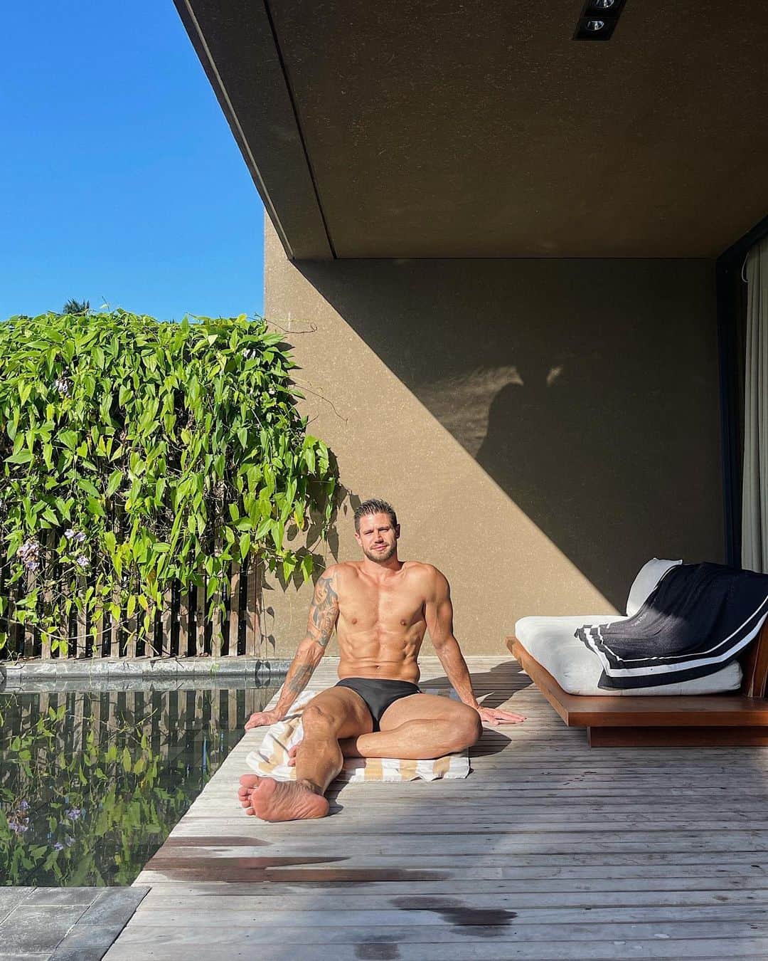 Jonas Sulzbachのインスタグラム：「vitamina D ☀️」