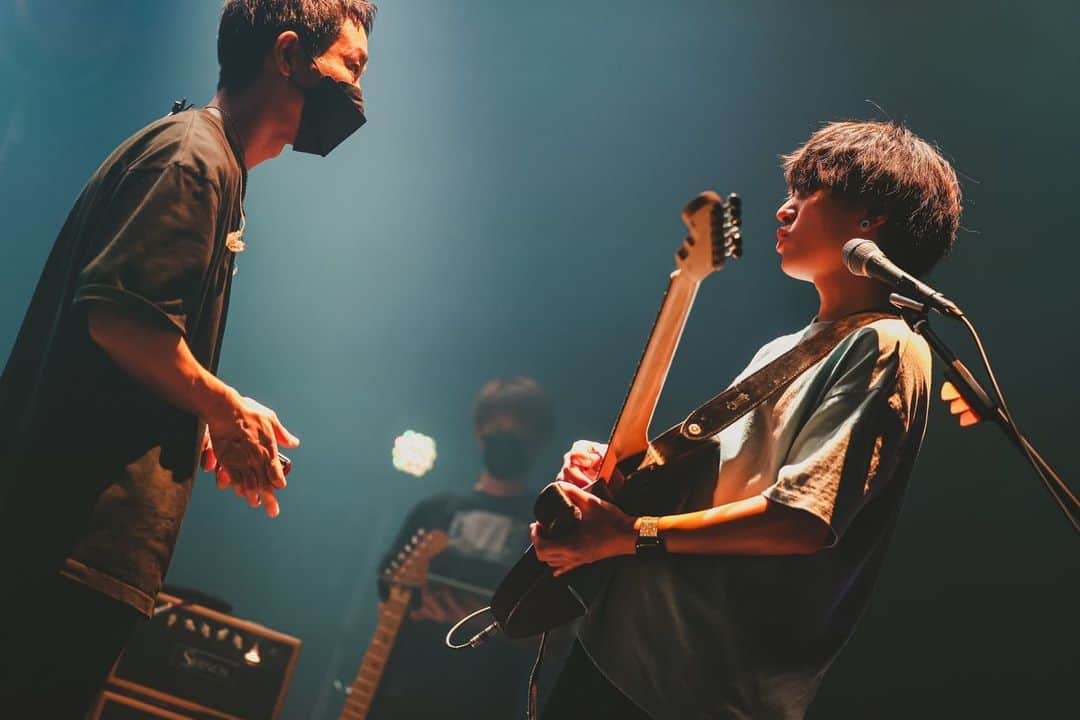 石原慎也のインスタグラム：「KICK THE AGE ノーブラ×ヴォイ×サウシー Zepp Yokohama 白石カメラ  photo by 白石達也 @t_s_p_1988」