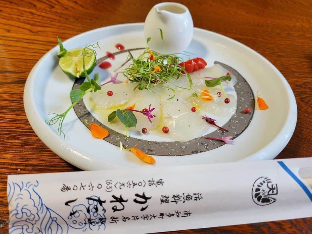 へんな魚おじさんのインスタグラム：「久しぶりのかねだいさんでお食事‼️新作のヒラメのカルパッチョも食べました❗みんな旨かったよ‼️」