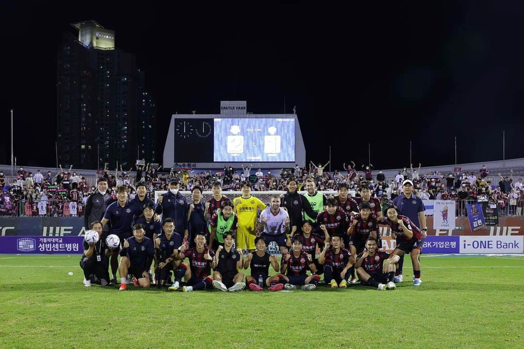 パク・チュホさんのインスタグラム写真 - (パク・チュホInstagram)「Another 3 points💪🏽 proud of you guys❤️💙 . #수원FC #suwonfc #수원이라는이름」9月14日 0時05分 - milany_p