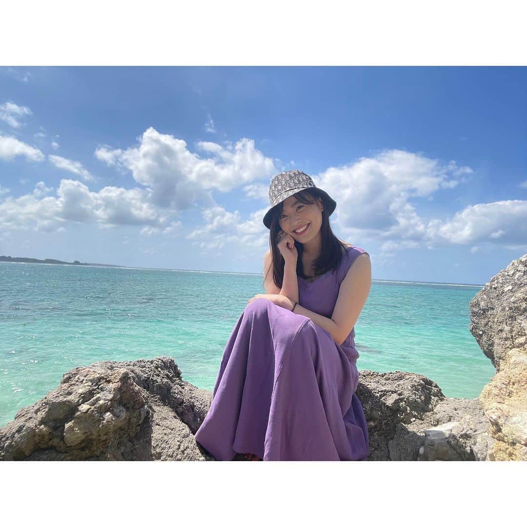 松本圭世のインスタグラム：「. 沖縄最高すぎたー🌺  お仕事で行ってたんだけど 終わったあと2日間お休みにして なっちゃんと旅行✈️💓  念願のポケモンセンターオキナワにも行けて 大満足でした🤣✨  キレイな海が大好きです。 しばらくやってないけど ダイビングしに離島も行きたいな〜  #trip #女子旅　#沖縄　#ブセナテラス  #海を見ながらの朝食最高すぎ #女子アナ　#フリーアナウンサー　#アナウンサー　#instagood #followme」