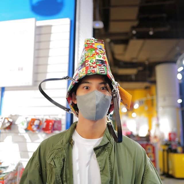 ミンギュのインスタグラム：「Photo by DK💚」