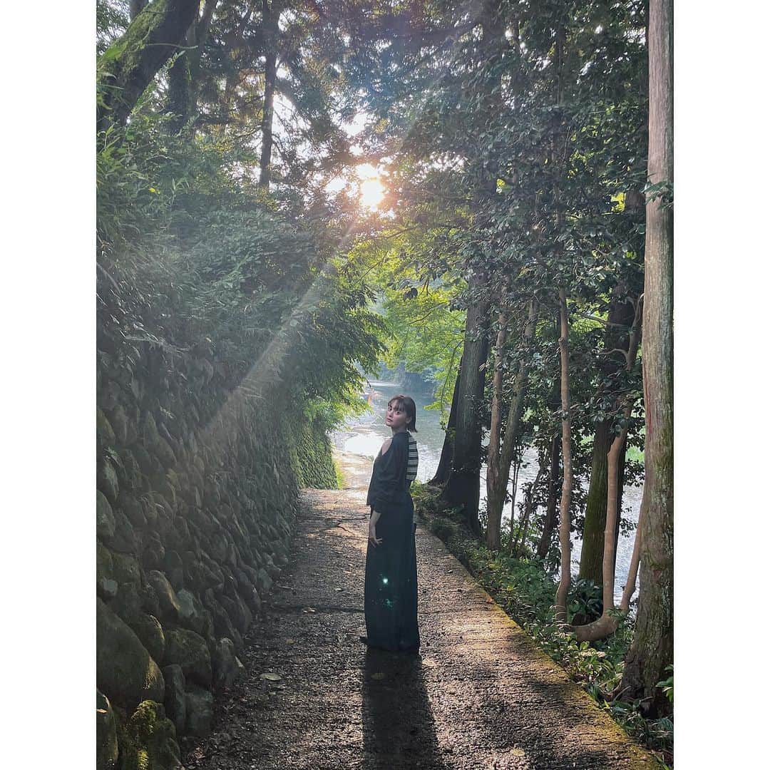 玉城ティナのインスタグラム：「🟢🍃」