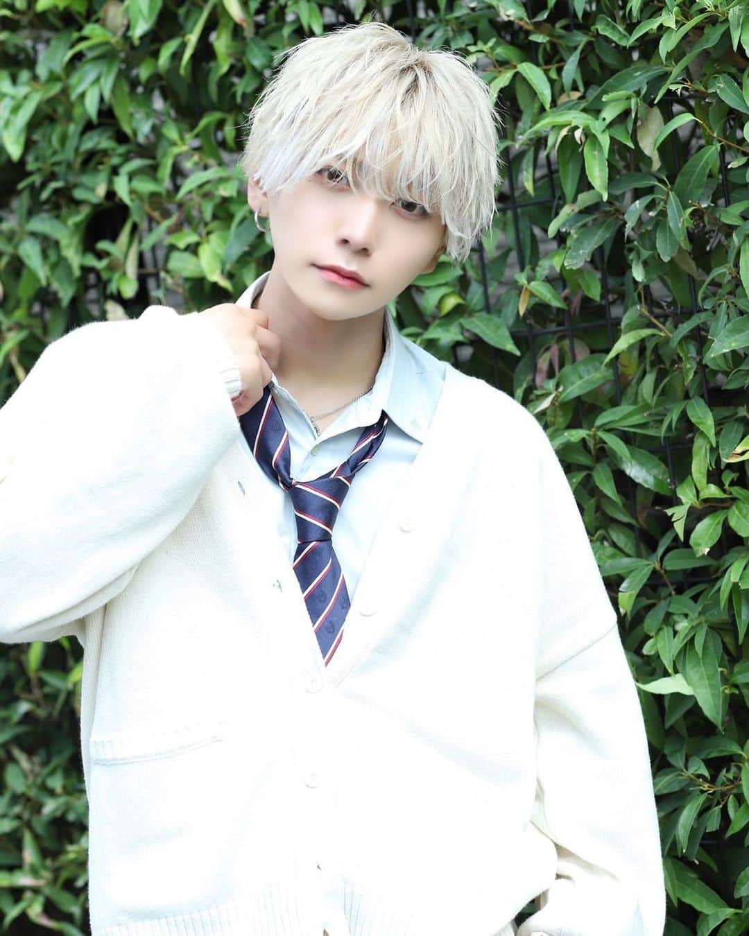のインスタグラム：「制服 . . . . . . . #制服#一眼レフ#高校生」