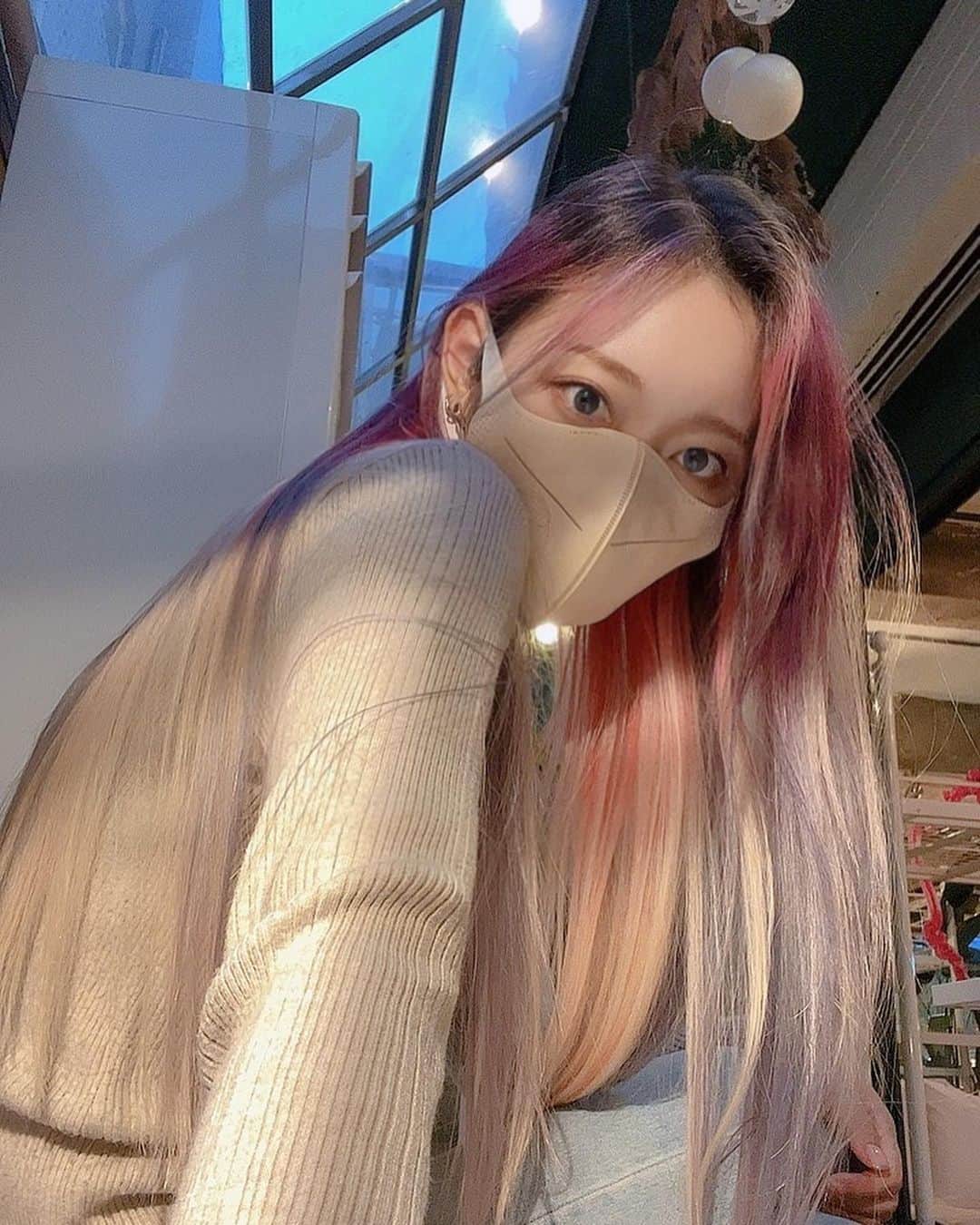 かおるのインスタグラム：「今日はとっても楽しかったね。明日はも～っと楽しくなるよね。ねっハム太郎♪(白目) 오늘도 수고가 많으십니다….」