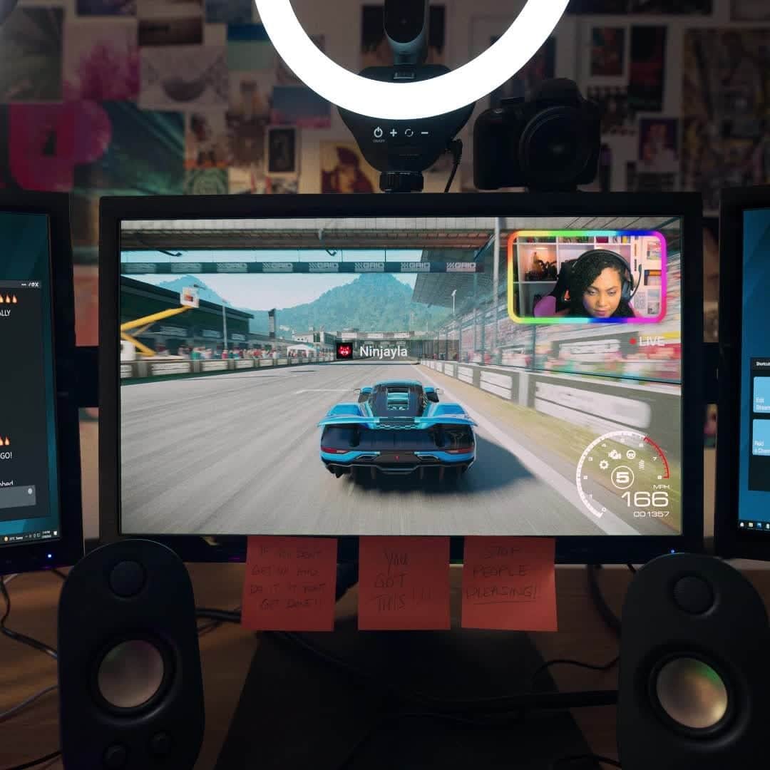インテルのインスタグラム：「Conquer the stream like @ninjayla with tech that skips lags. #HowWonderful is that?」