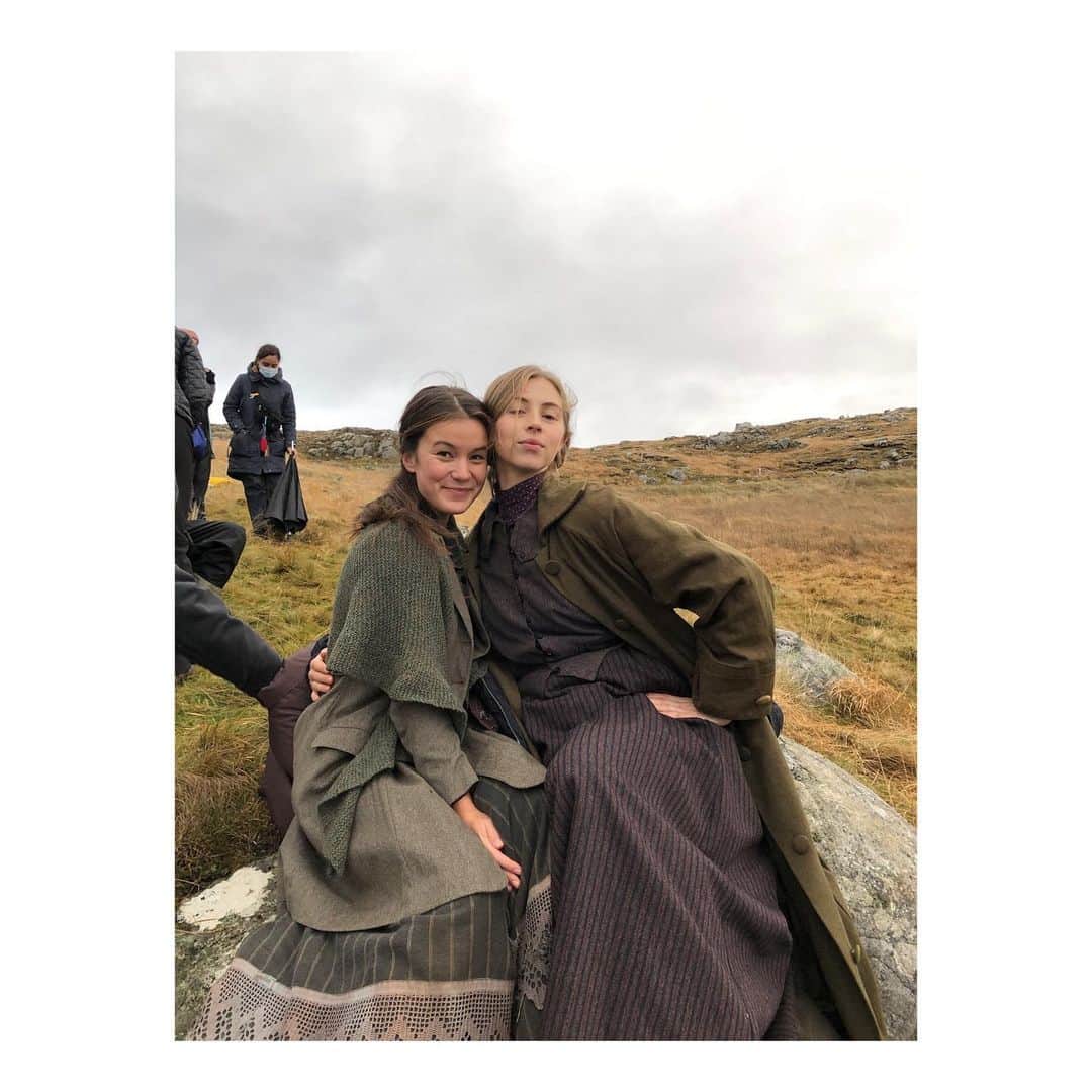 ハーミオーネ・コーフィールドのインスタグラム：「The Road Dance is out on Amazon prime now and BBC 2 and iplayer soon @bbcstudios 💅🏻」
