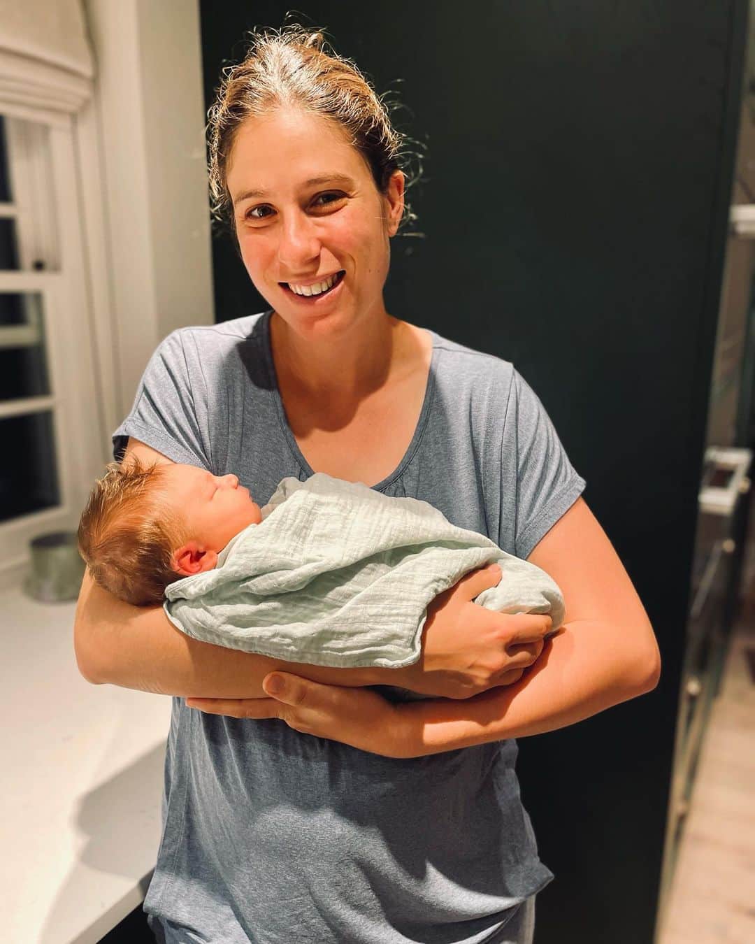 ジョアンナ・コンタのインスタグラム：「Baby Emmeline 12/09/22 💝👋☺️」