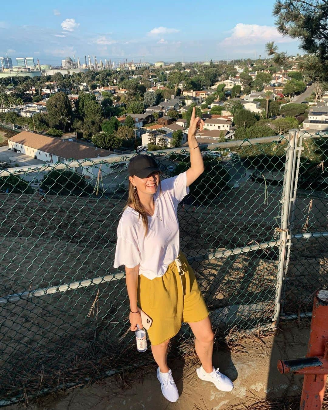 マリア・シャラポワさんのインスタグラム写真 - (マリア・シャラポワInstagram)「Used to run this sand dune up and down endlessly. Now I just take photos in front of it 😆」9月14日 5時55分 - mariasharapova