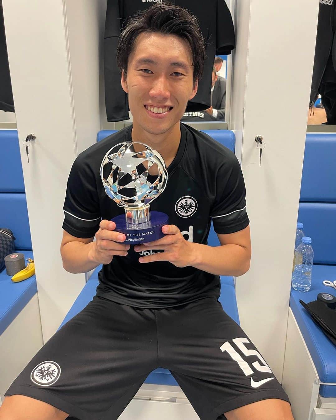 のインスタグラム：「What a fantastic night 🦅🦅🦅 @eintrachtfrankfurt  @championsleague」