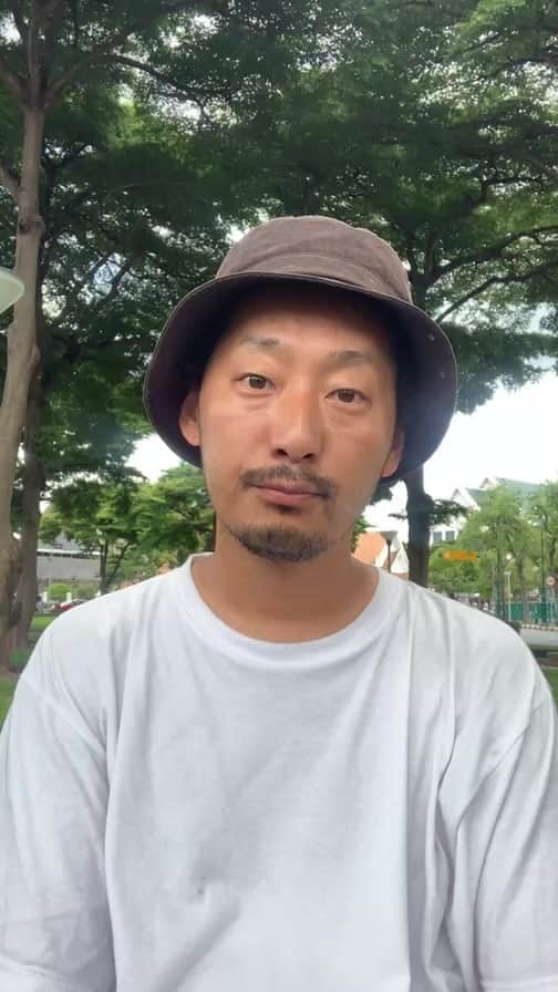 DJ MEGURUのインスタグラム：「高層ビルが立ち並ぶバンコクの今をご紹介！  10年前とはもはや別の姿、別の街。  タイはバンコクからインスタライブ！！  #タイ #今 #バンコク #2022 #ドンムアン空港 #バス移動 #世界旅行 #ウドンターニー #バックパッカー #世界一周 #世界一周中 #旅行情報 #海外旅行」